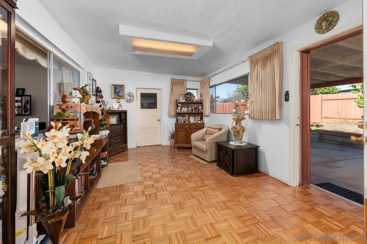 https://cdn.realtyfeed.com/cdn/127/260025611/5bf993dbbee50c4e58df1f6cdbf86fc3.webp