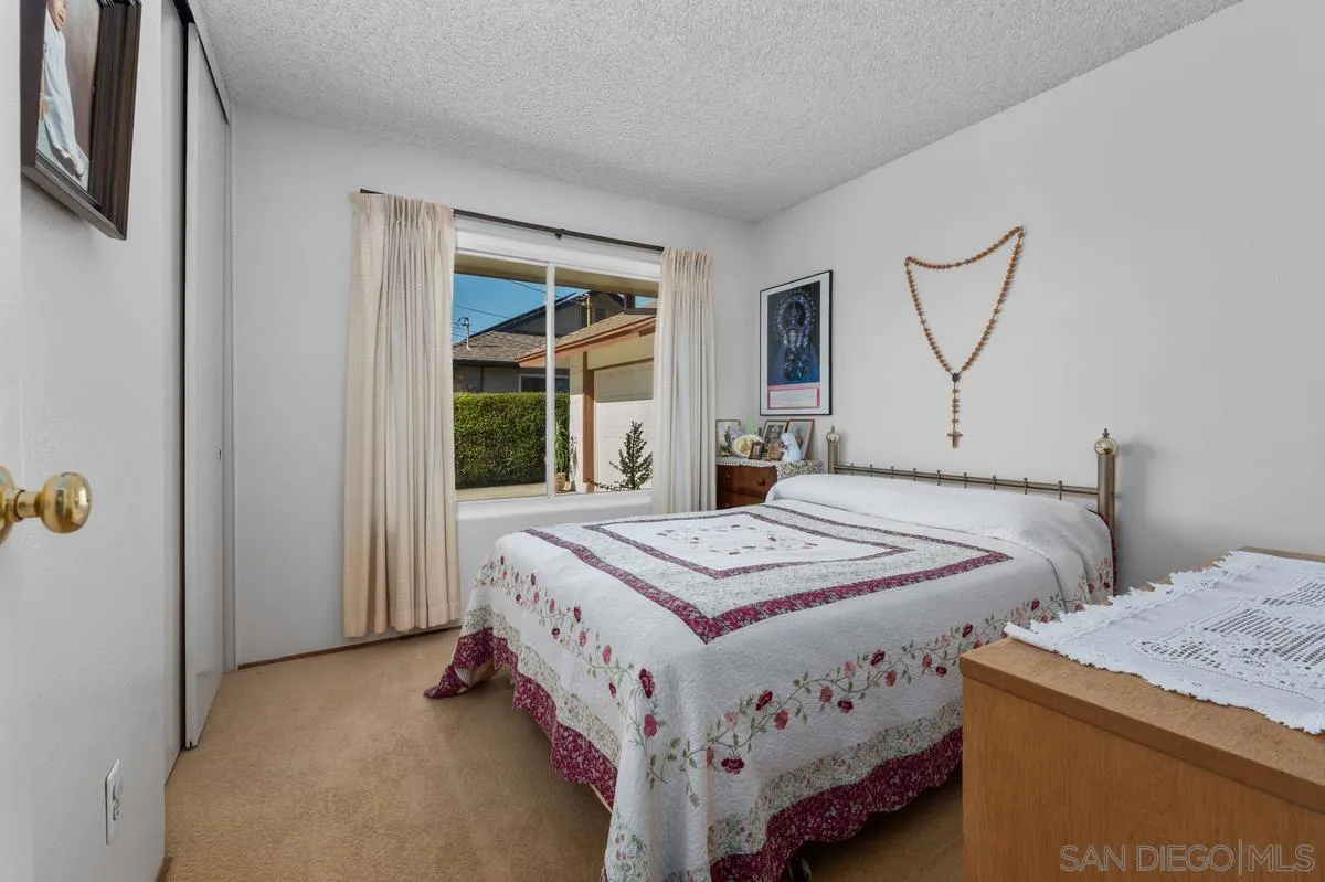 https://cdn.realtyfeed.com/cdn/127/260025611/918a08f87fdce515085dca32787b2e59.webp