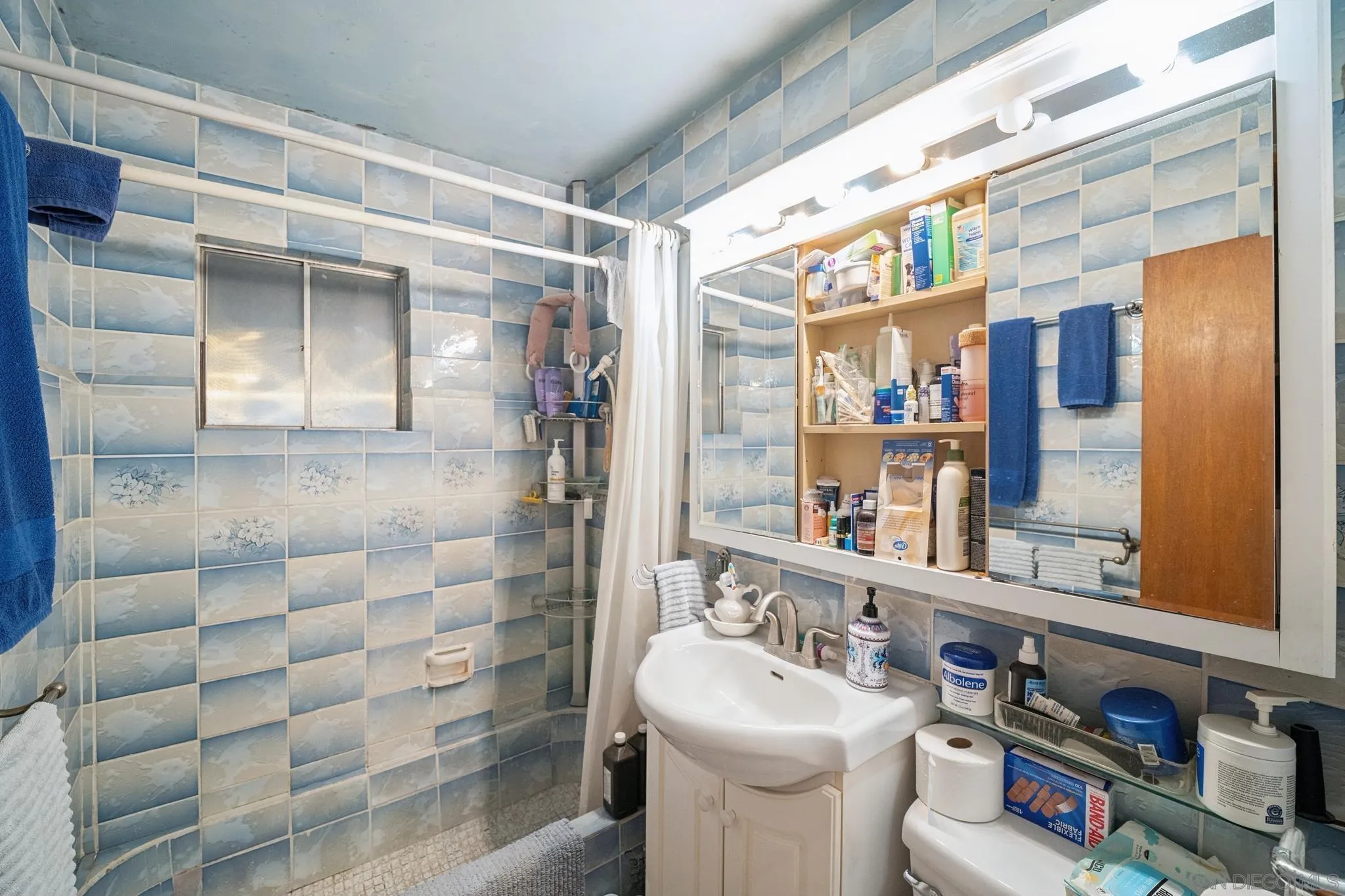 https://cdn.realtyfeed.com/cdn/127/260025614/27b2a966aecb79e9d6107f0d08cb7db2.webp