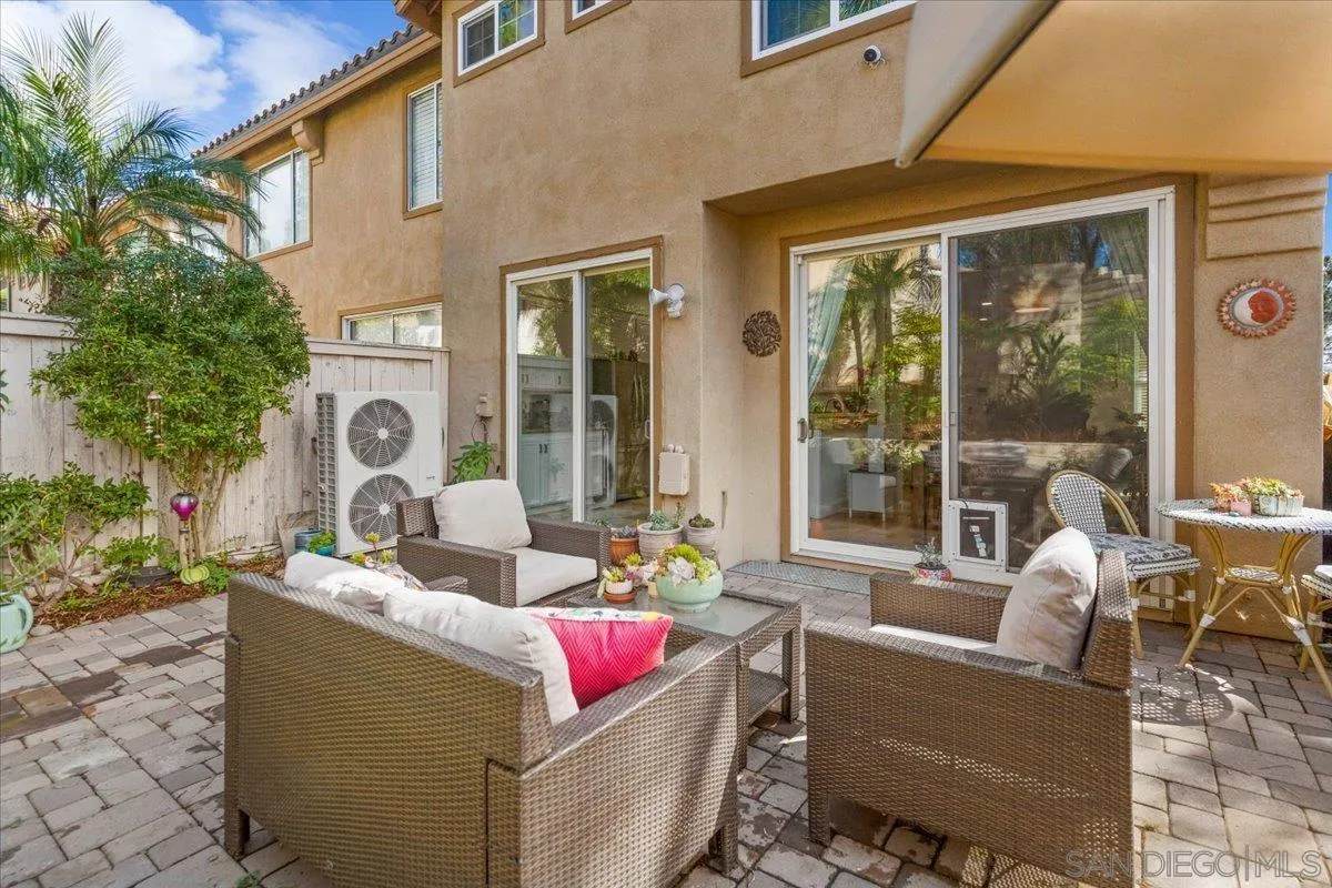 12790 Via Nieve, San Diego, CA 92130 12790 Via Nieve, San Diego, CA 92130