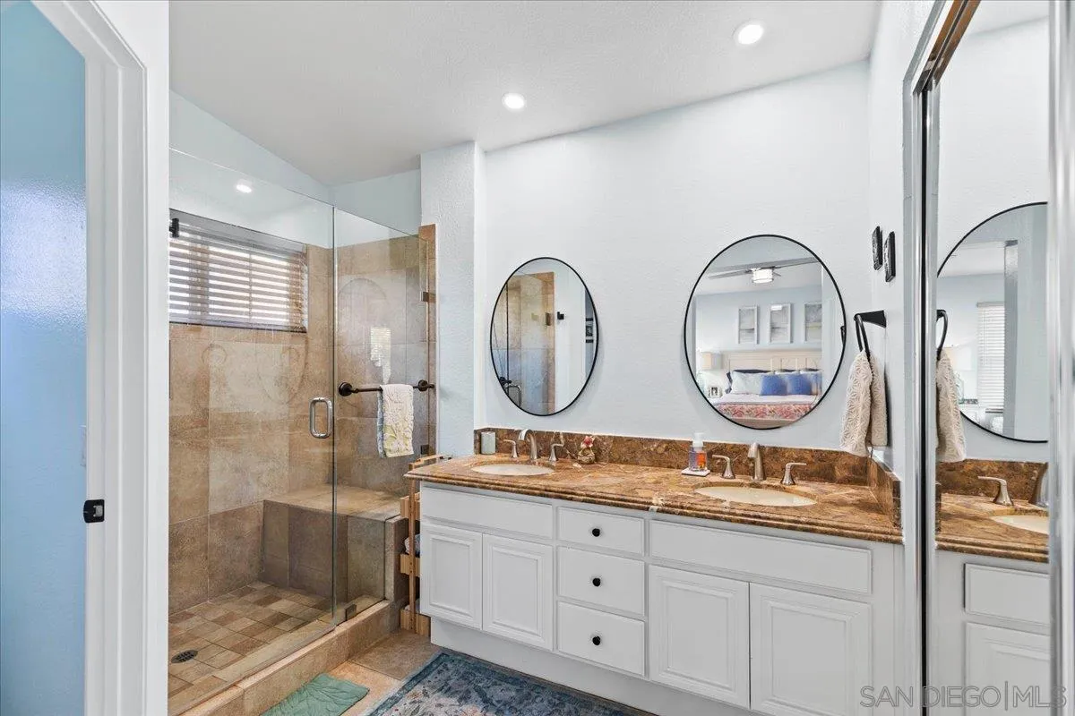 12790 Via Nieve, San Diego, CA 92130 12790 Via Nieve, San Diego, CA 92130