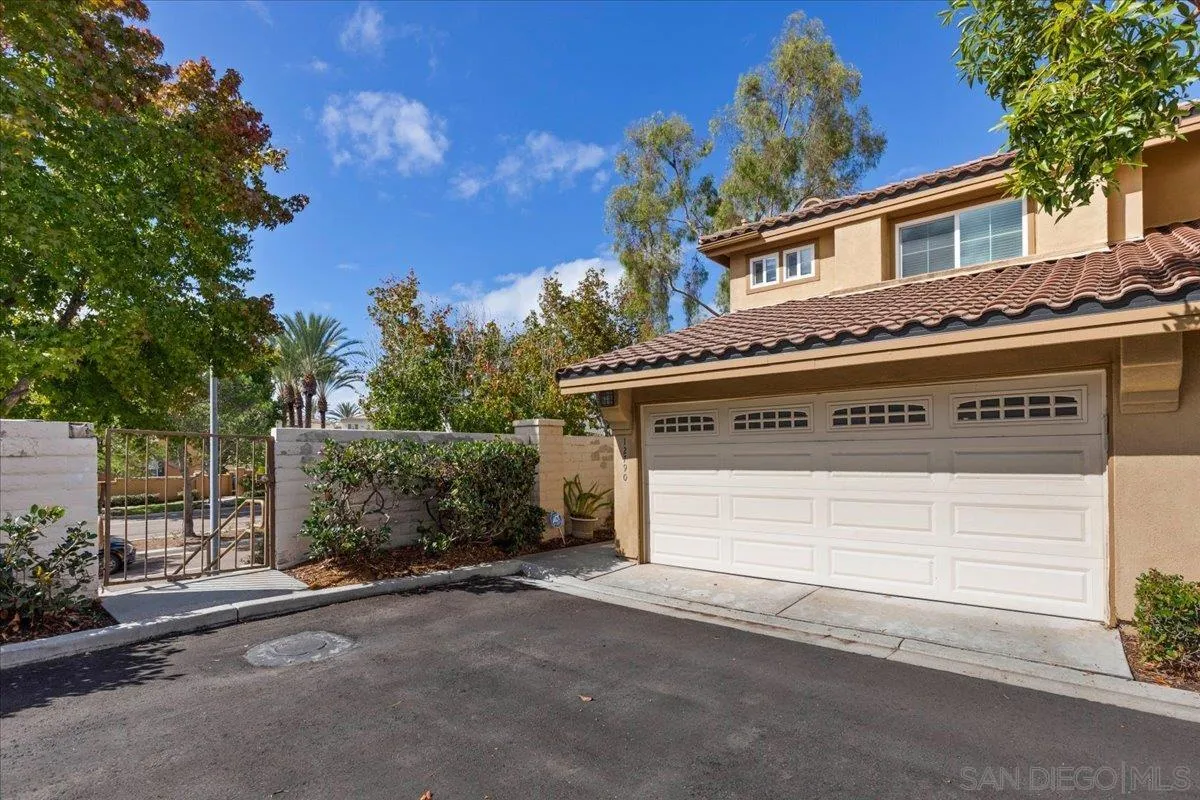 12790 Via Nieve, San Diego, CA 92130 12790 Via Nieve, San Diego, CA 92130