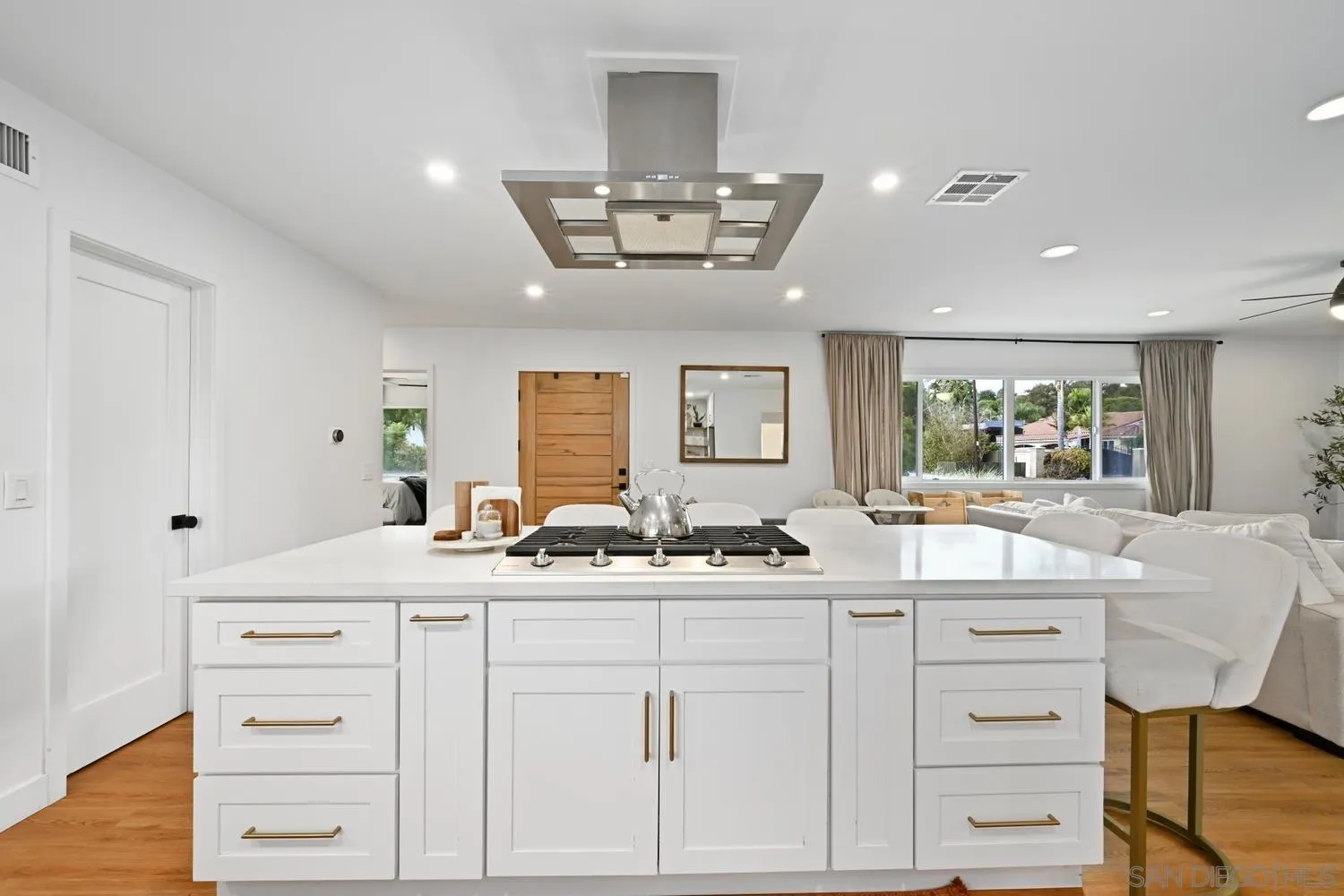 3618 Pradera, Bonita, CA 91902