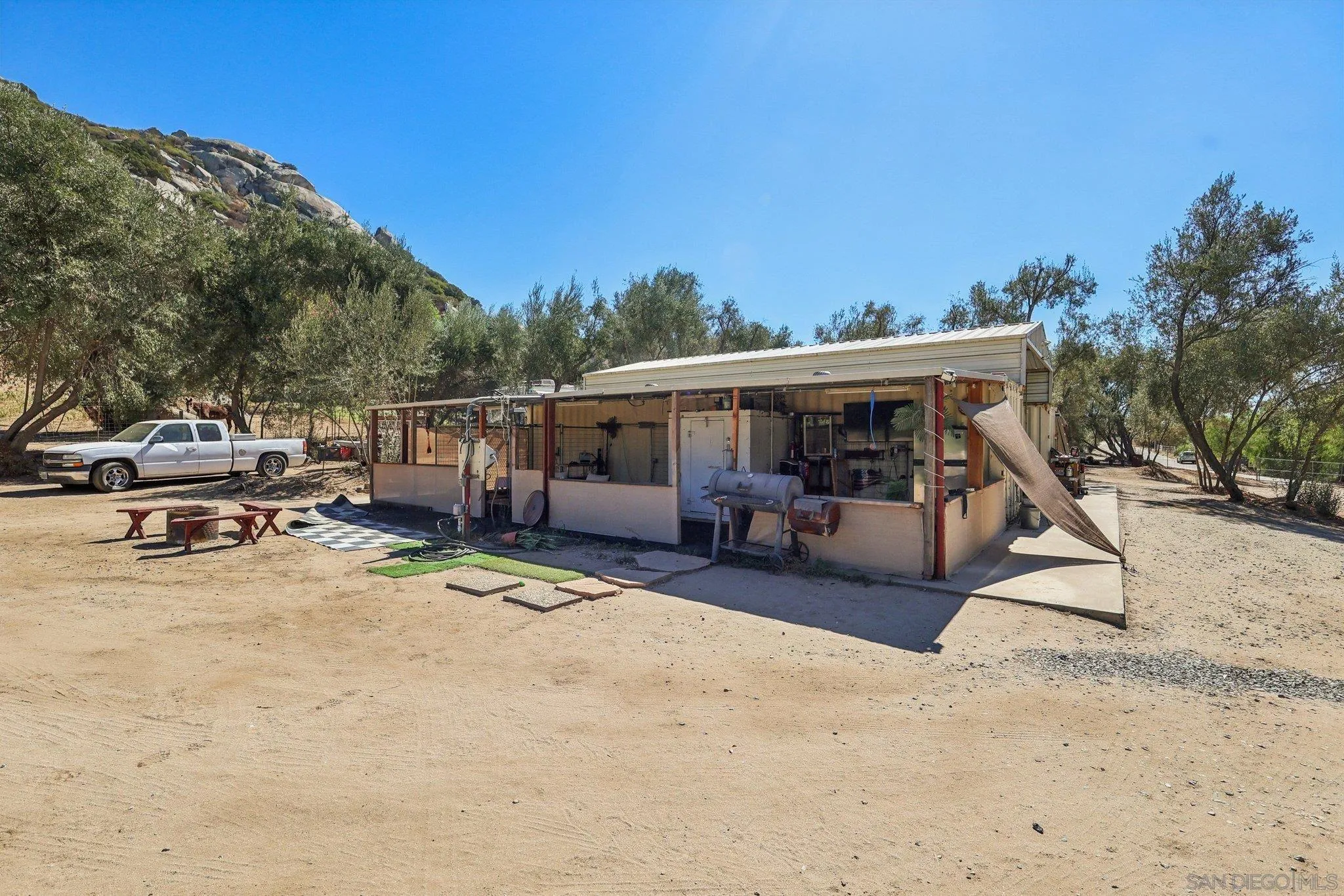 https://cdn.realtyfeed.com/cdn/127/260025624/500f83c9fc4a0bf5d6b8c8d5bef50e1f.webp