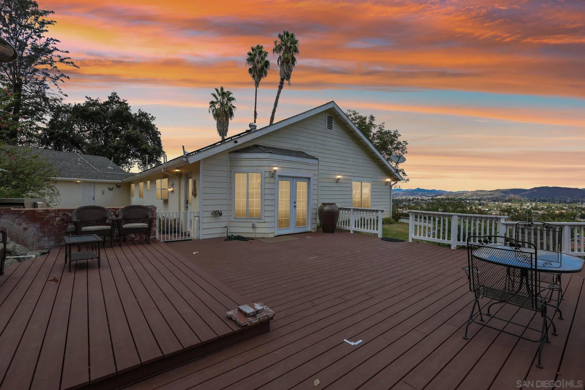 1133 Emerald Heights, El Cajon, CA 92020