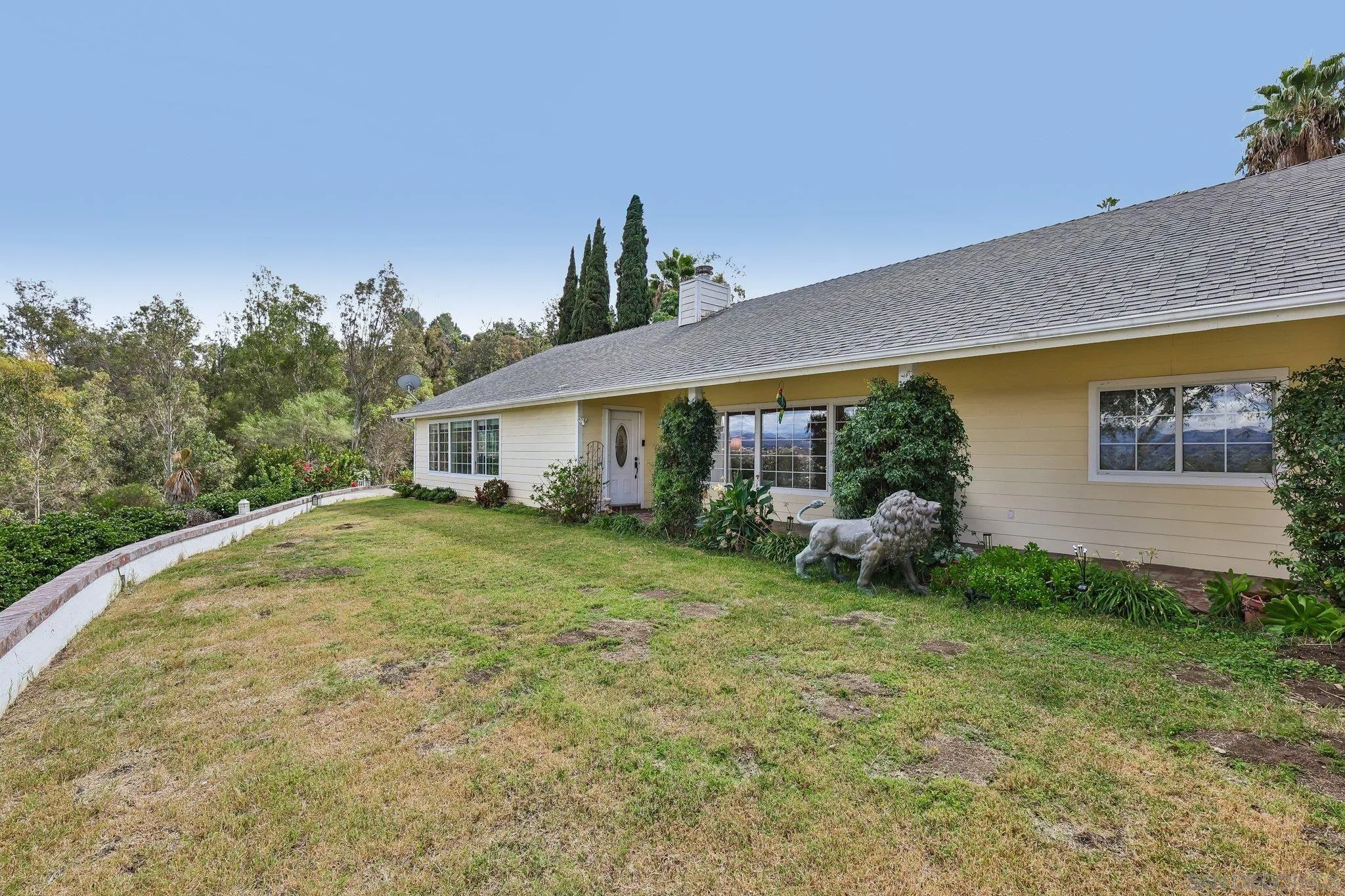 1133 Emerald Heights, El Cajon, CA 92020