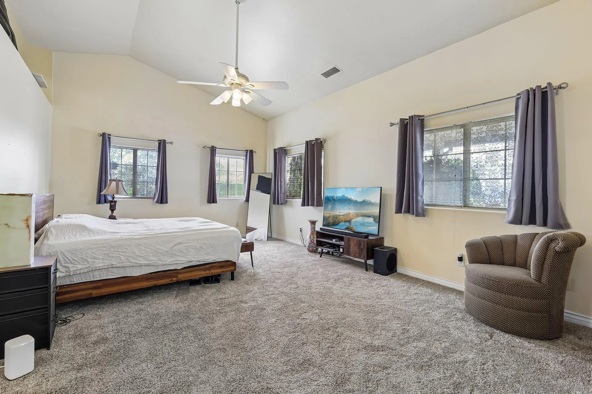 1133 Emerald Heights, El Cajon, CA 92020