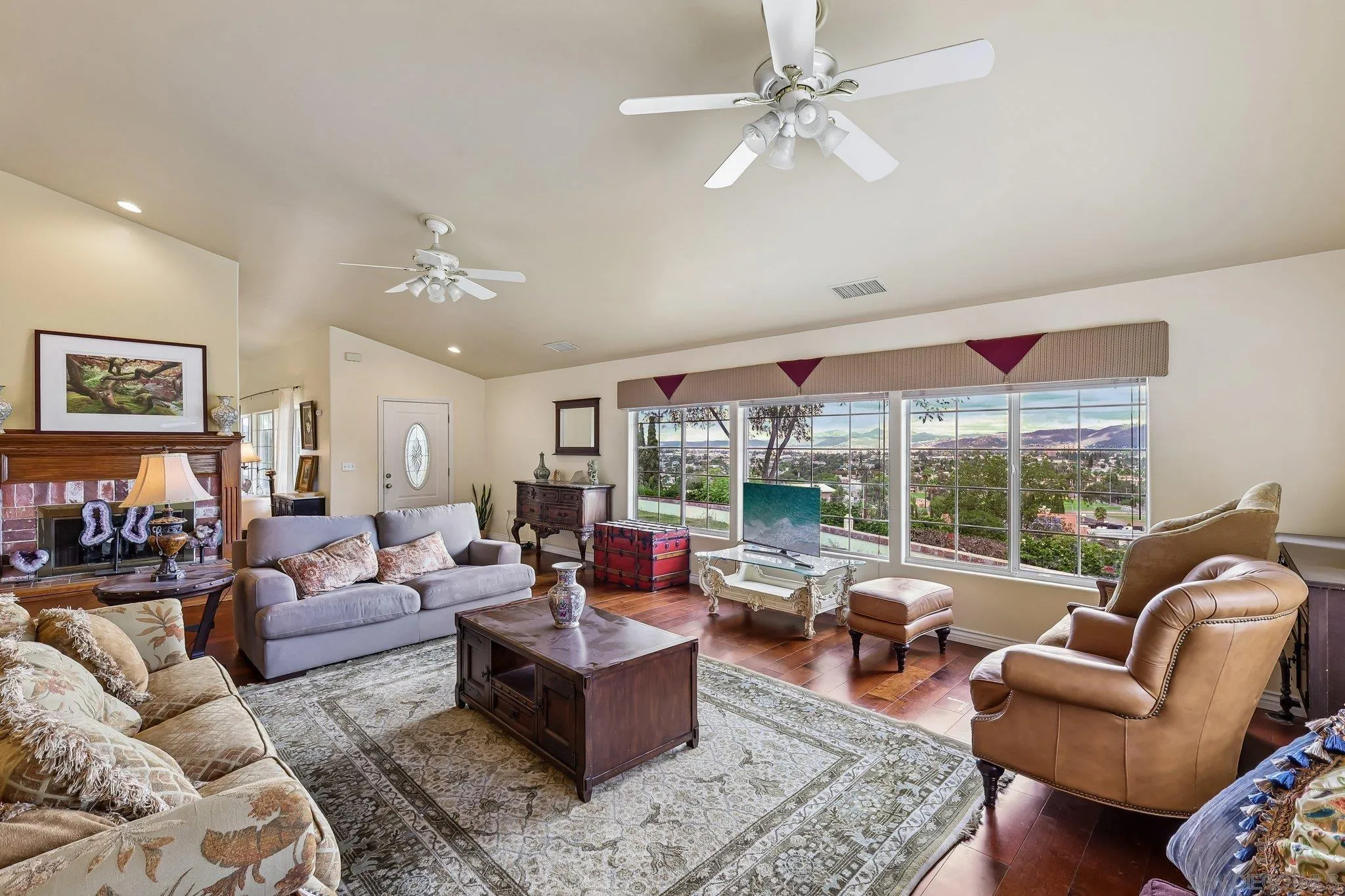 1133 Emerald Heights, El Cajon, CA 92020