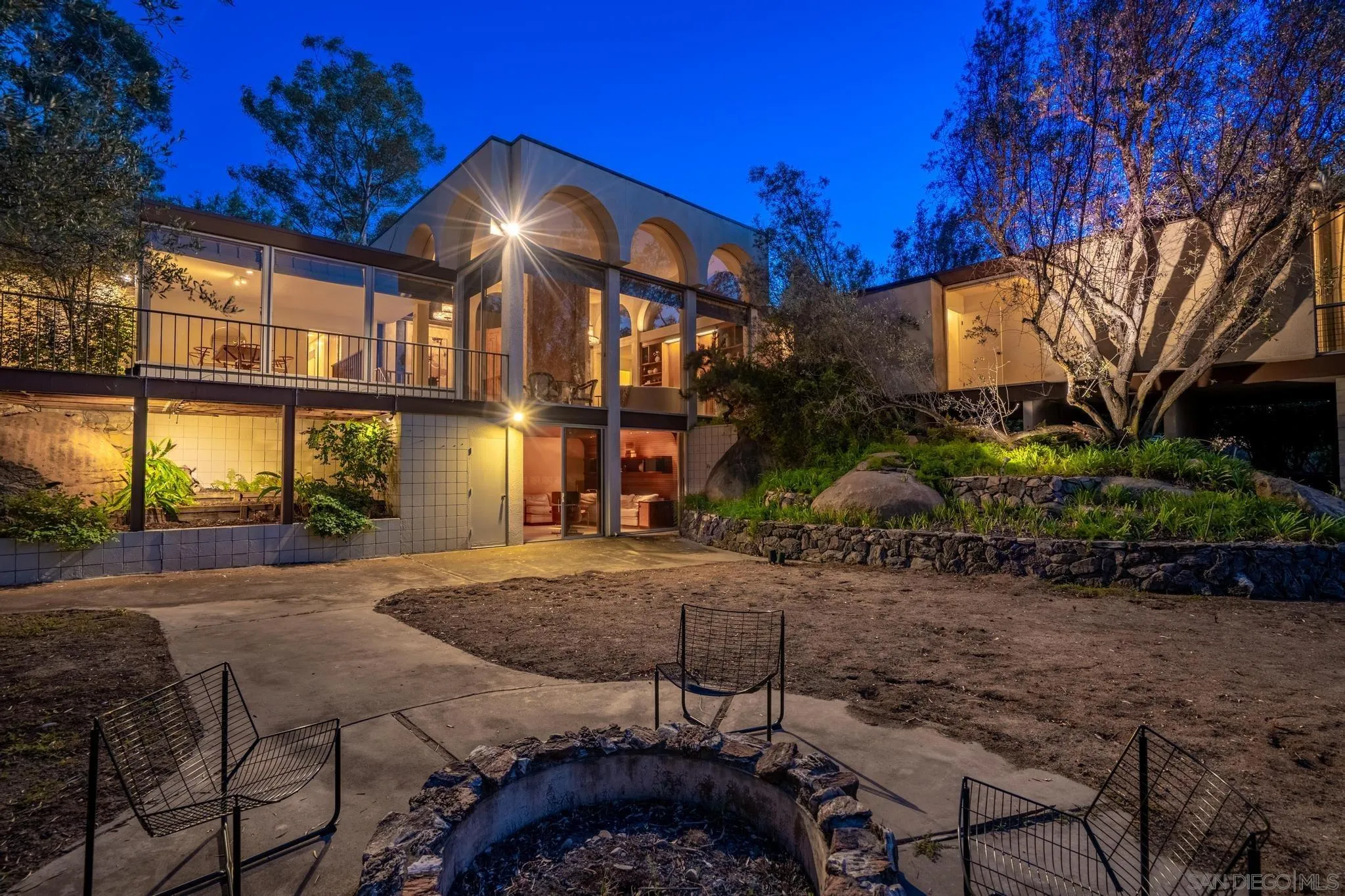 10076 Shadow, La Mesa, CA 91941