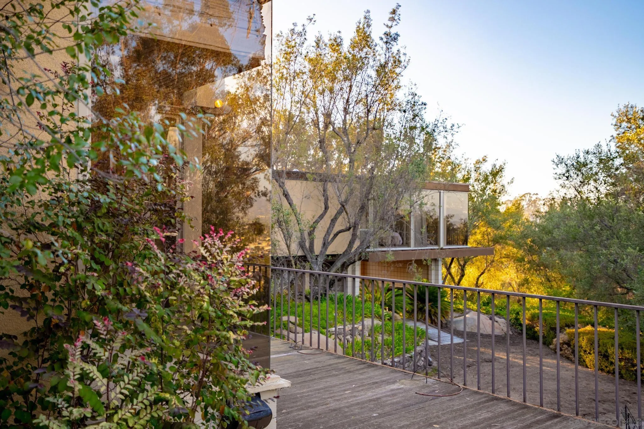 10076 Shadow, La Mesa, CA 91941