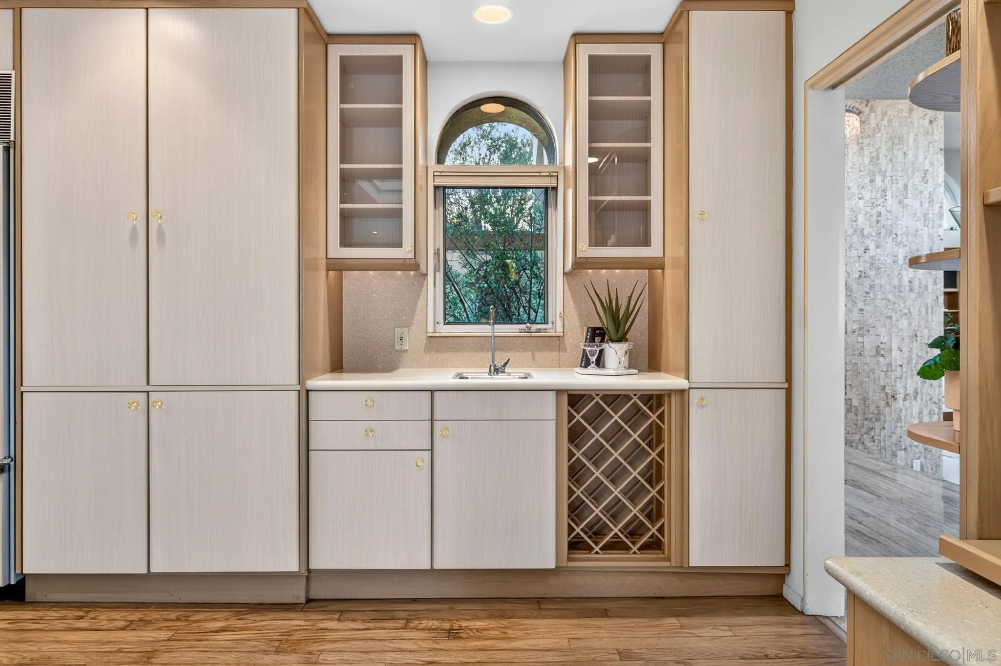 10076 Shadow, La Mesa, CA 91941