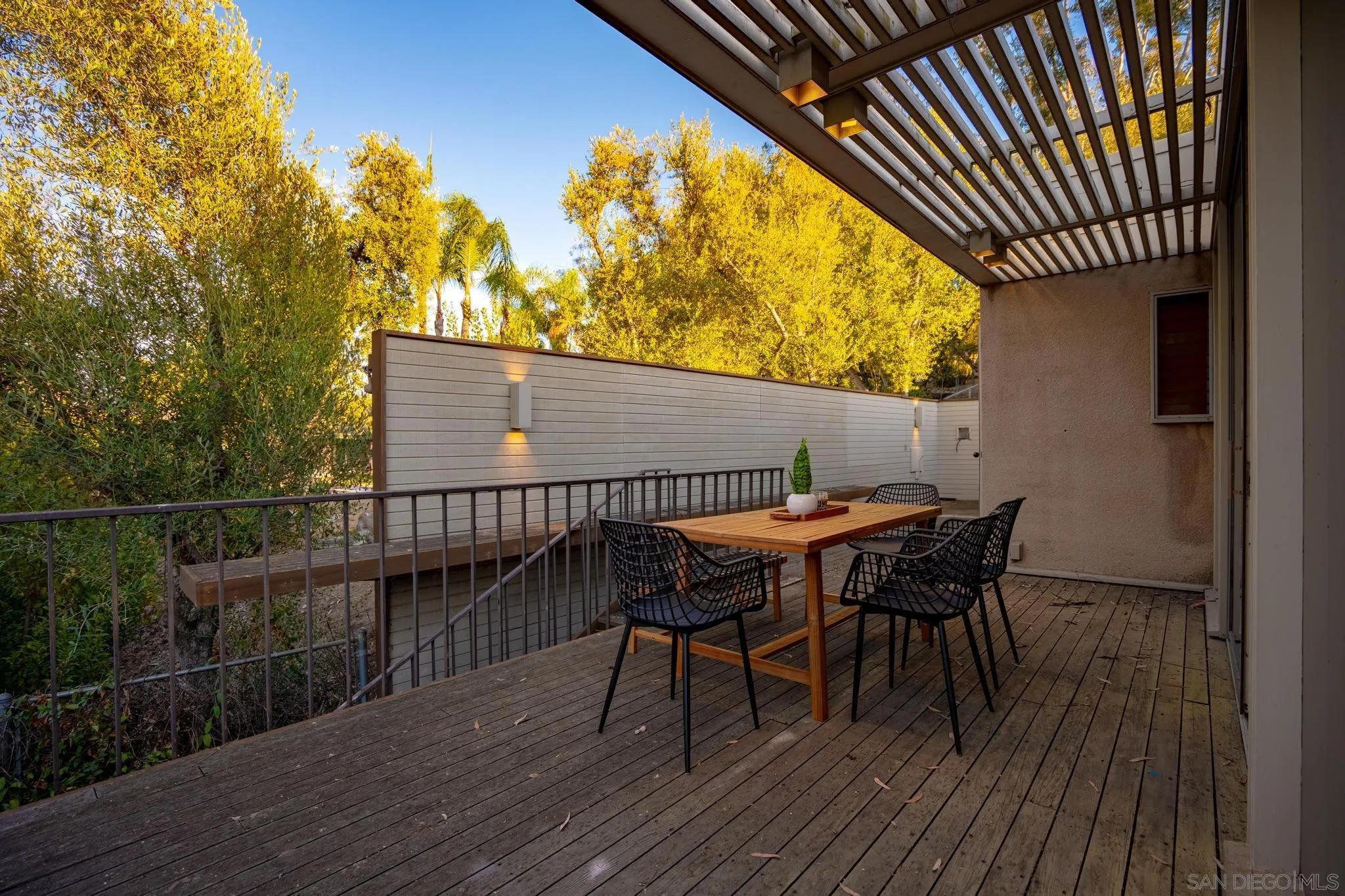 10076 Shadow, La Mesa, CA 91941