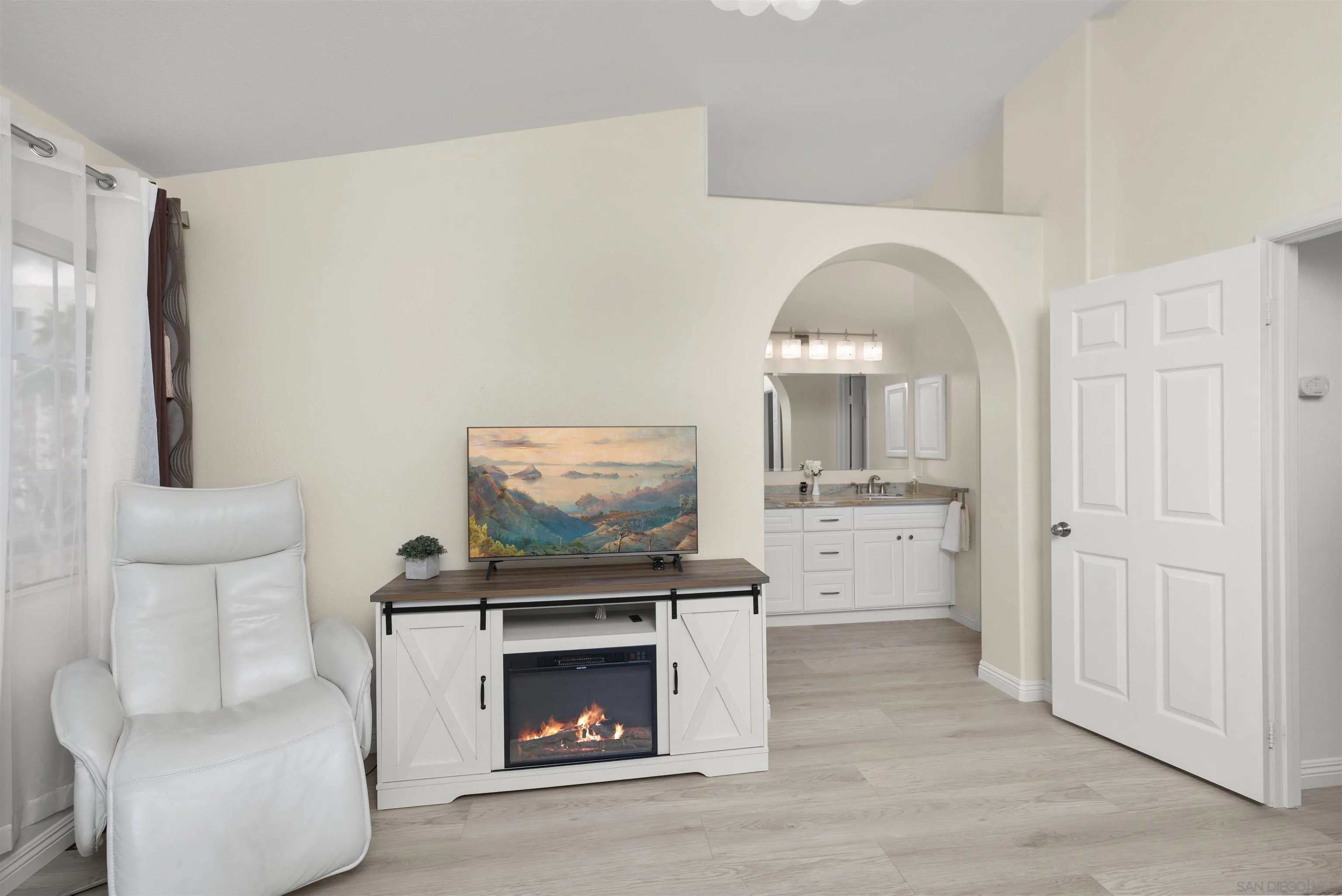 12613 El Camino Real, #B, San Diego, CA 92130