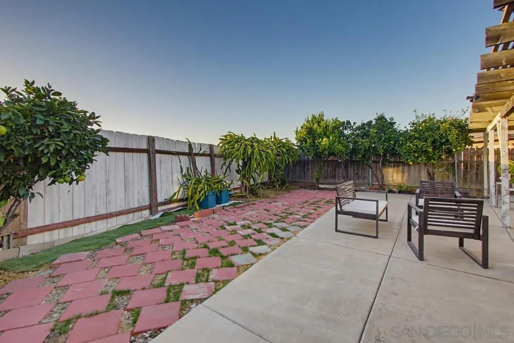 11342 Calle Dario, San Diego, CA 92126 11342 Calle Dario, San Diego, CA 92126
