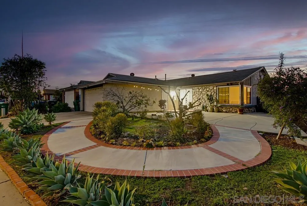 11342 Calle Dario, San Diego, CA 92126 11342 Calle Dario, San Diego, CA 92126