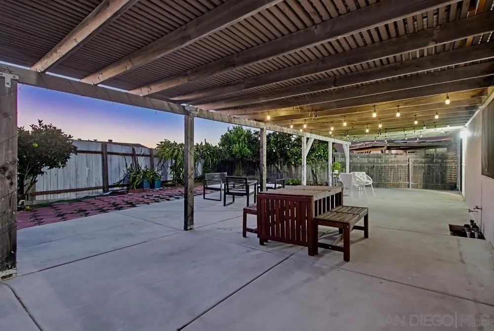 11342 Calle Dario, San Diego, CA 92126 11342 Calle Dario, San Diego, CA 92126
