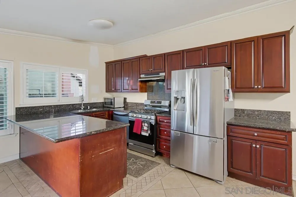 11342 Calle Dario, San Diego, CA 92126 11342 Calle Dario, San Diego, CA 92126