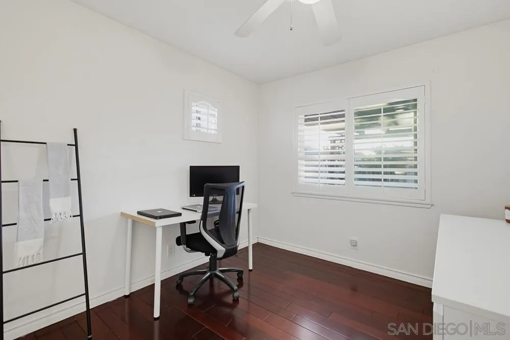 11342 Calle Dario, San Diego, CA 92126 11342 Calle Dario, San Diego, CA 92126