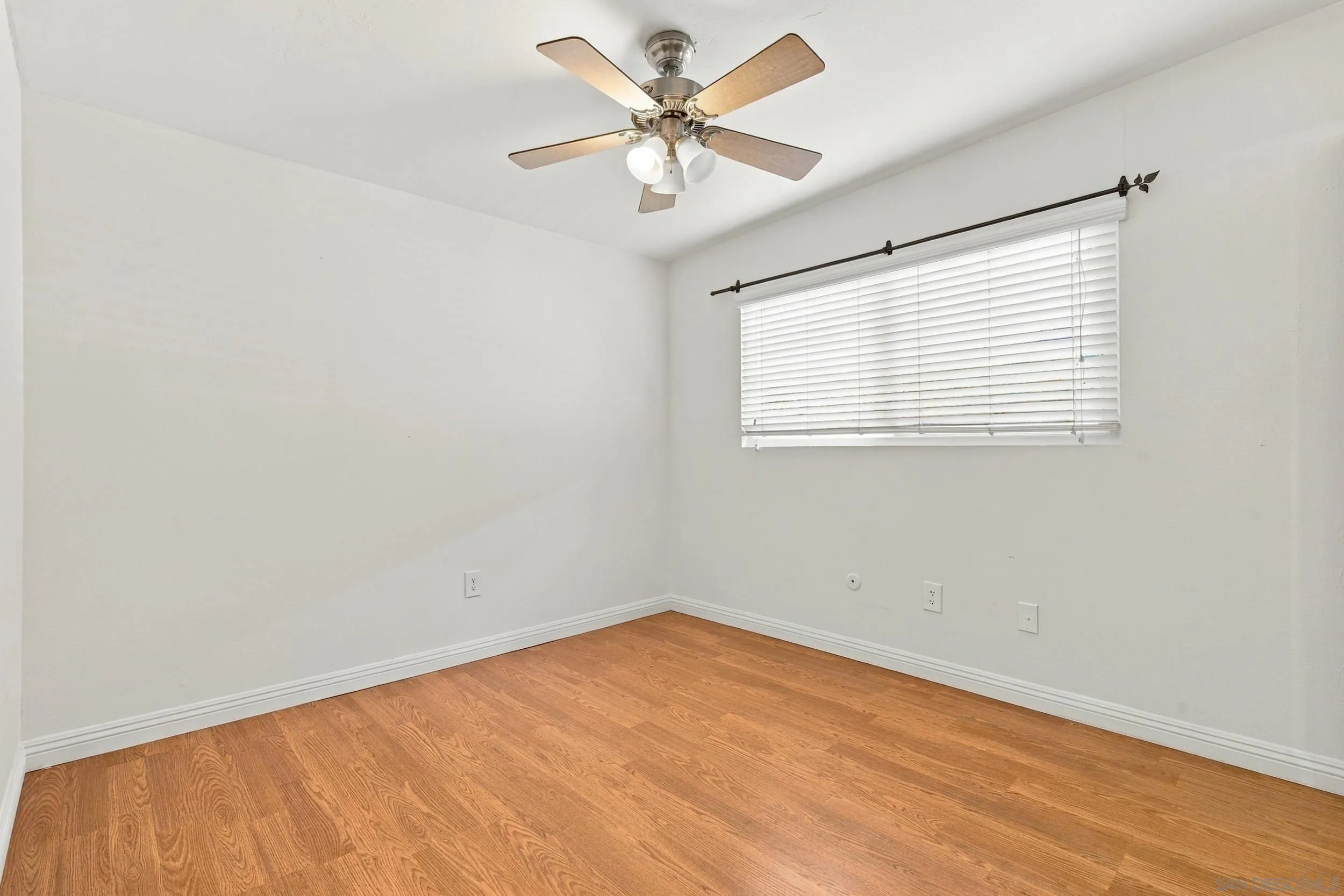 3782 Dove St, San Diego, CA 92103