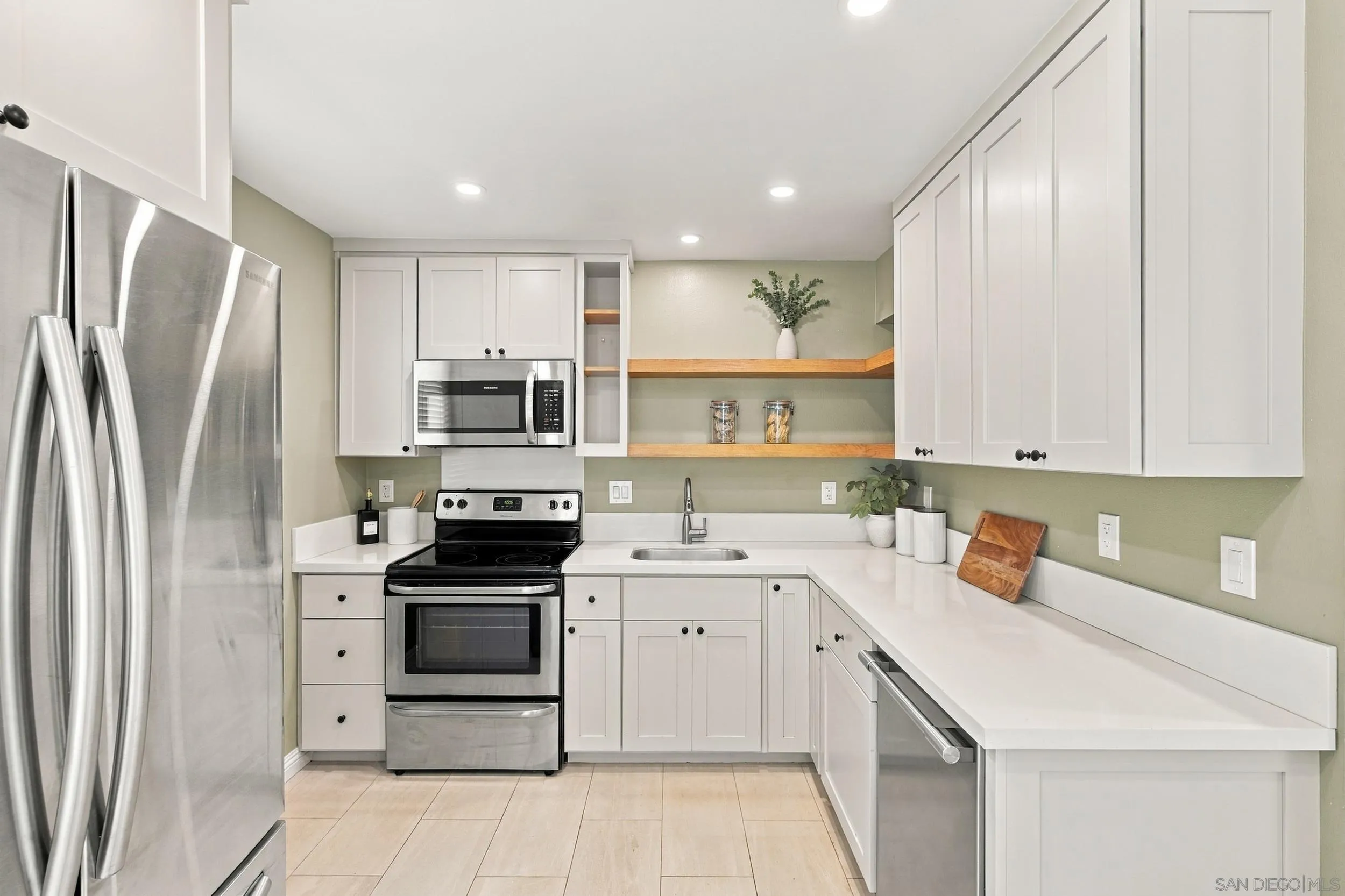 3782 Dove St, San Diego, CA 92103