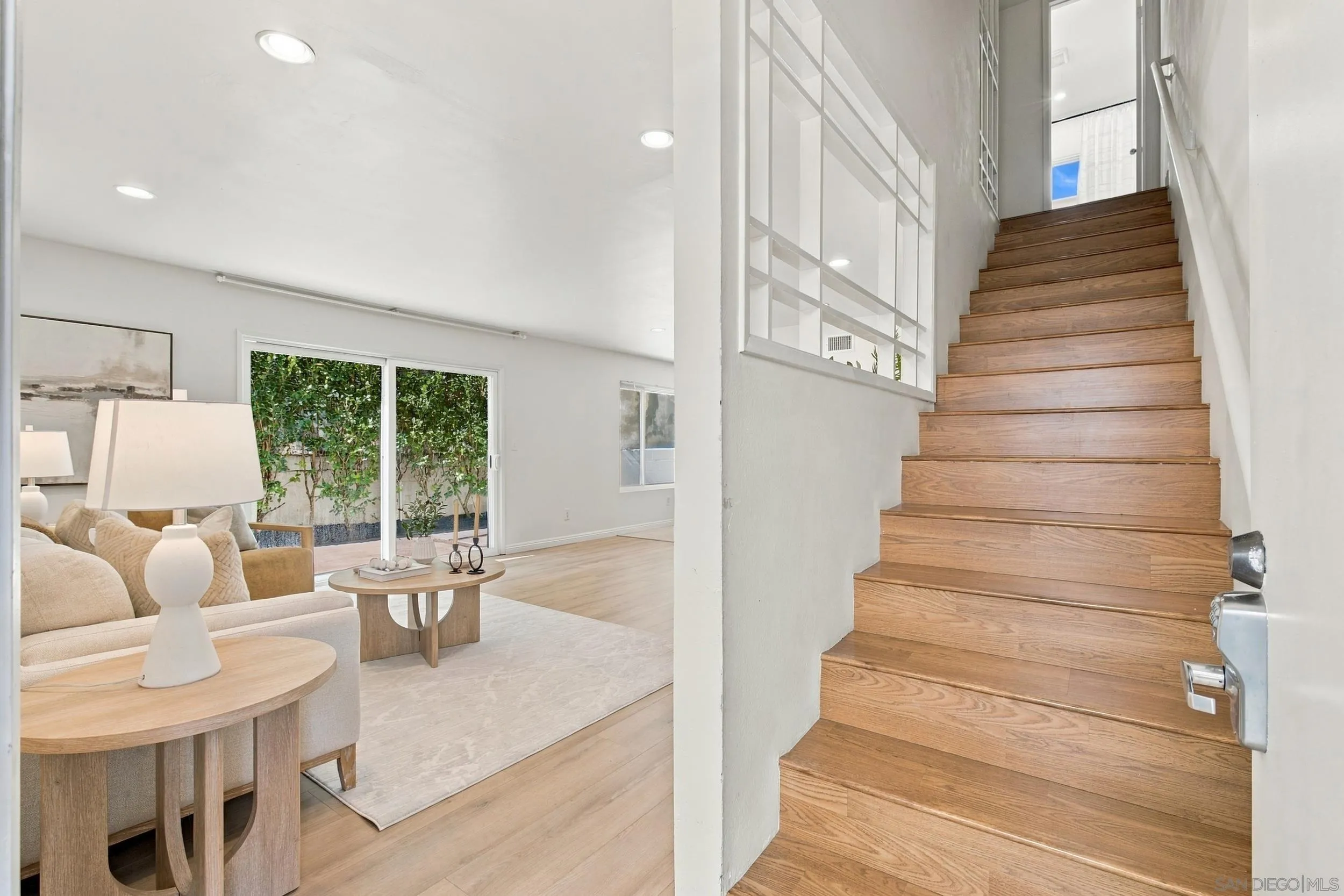 3782 Dove St, San Diego, CA 92103