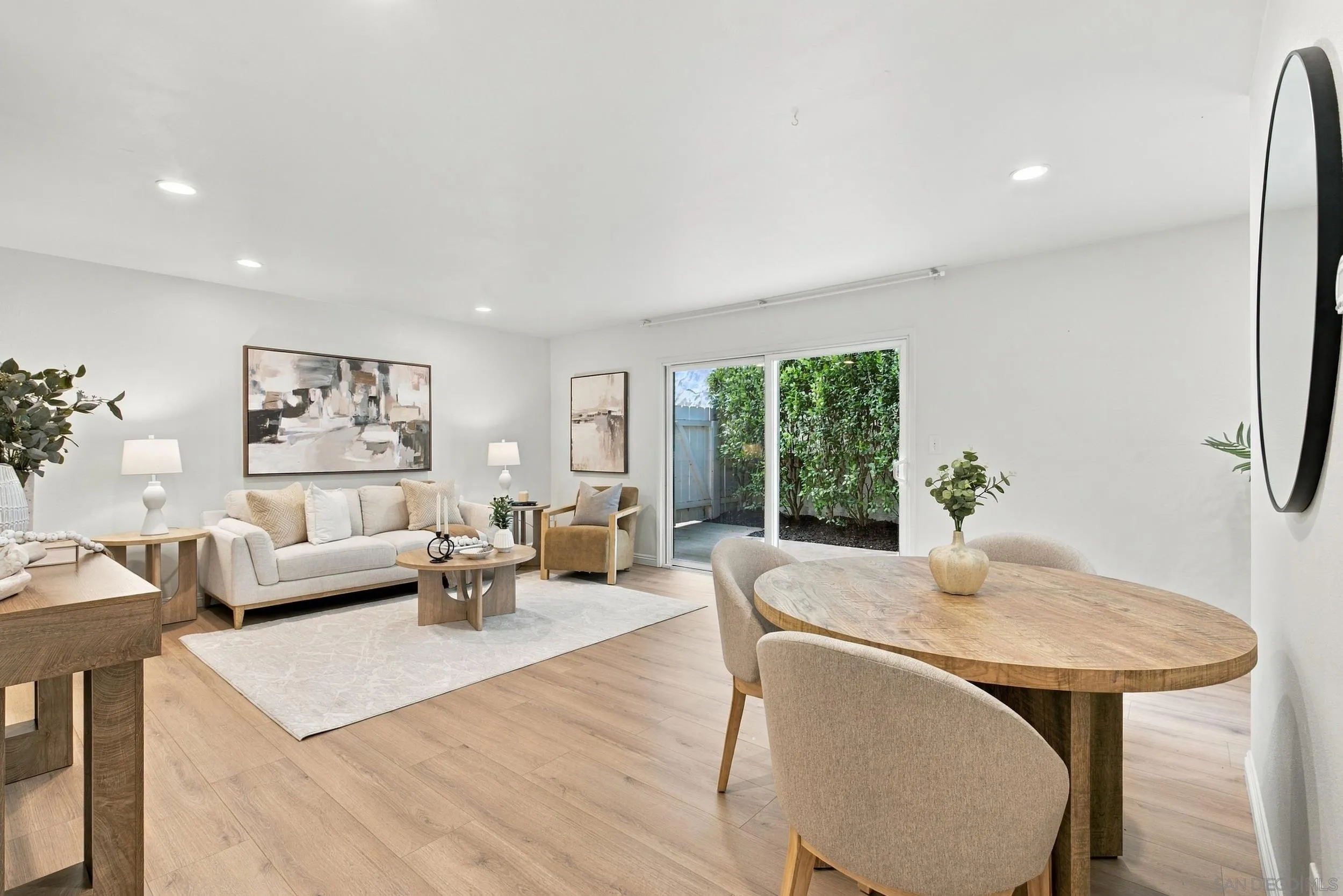 3782 Dove St, San Diego, CA 92103