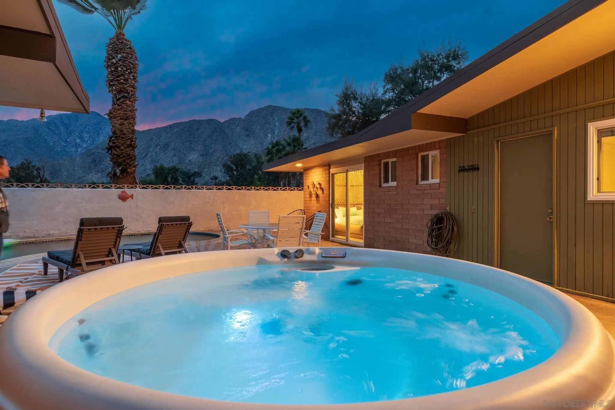 Swimming Pool/Hot Tub/Sauna