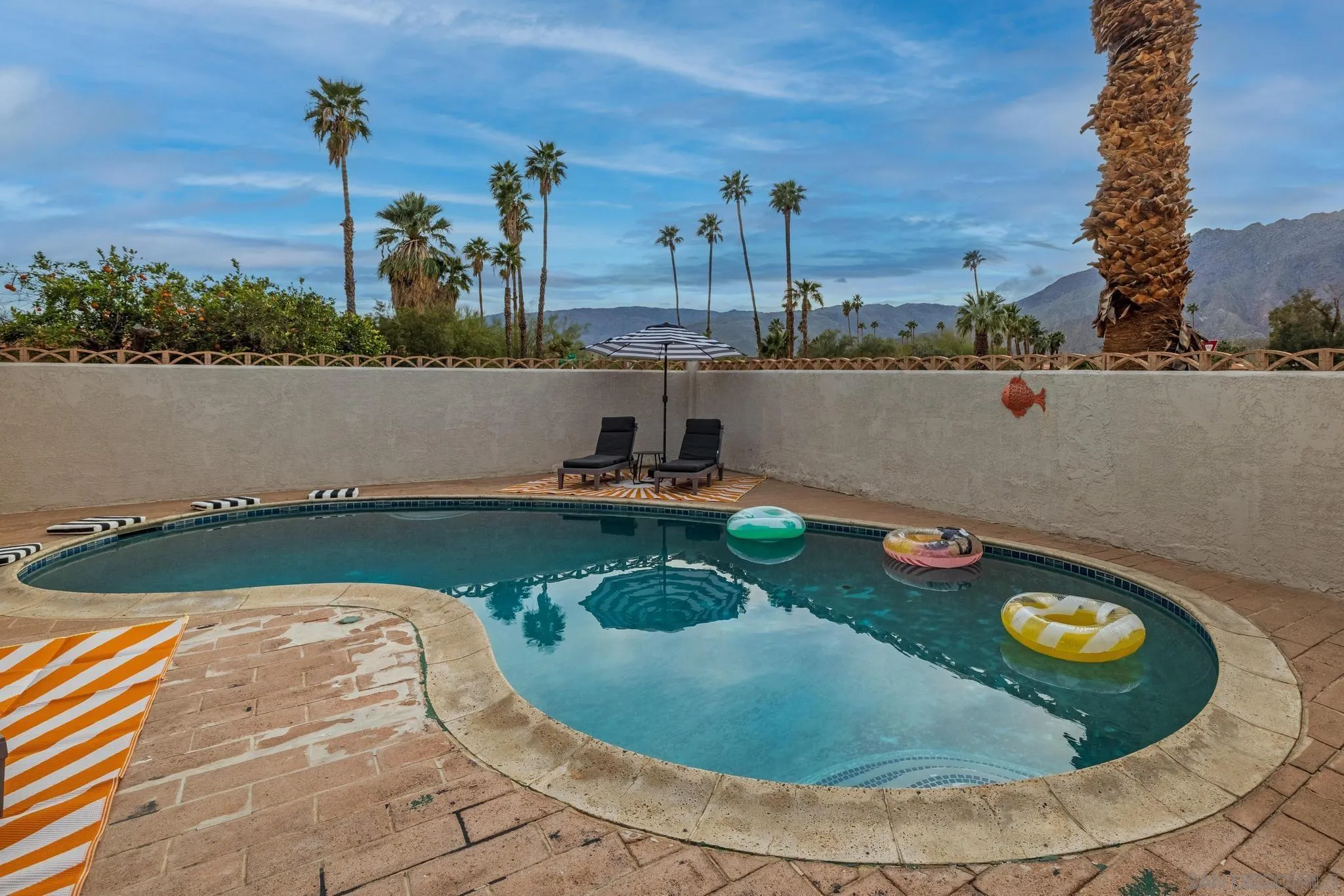 Swimming Pool/Hot Tub/Sauna