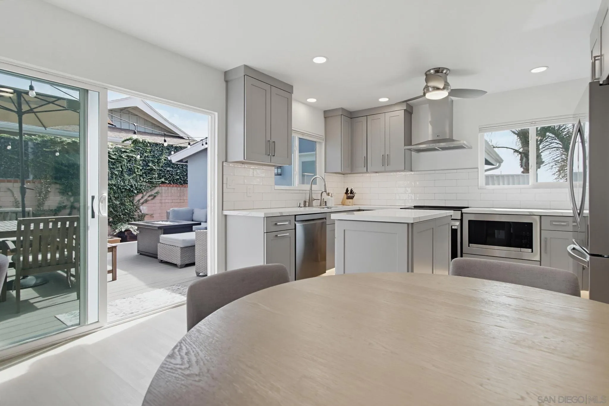 5157 Foothill Blvd, San Diego, CA 92109 5157 Foothill Blvd, San Diego, CA 92109