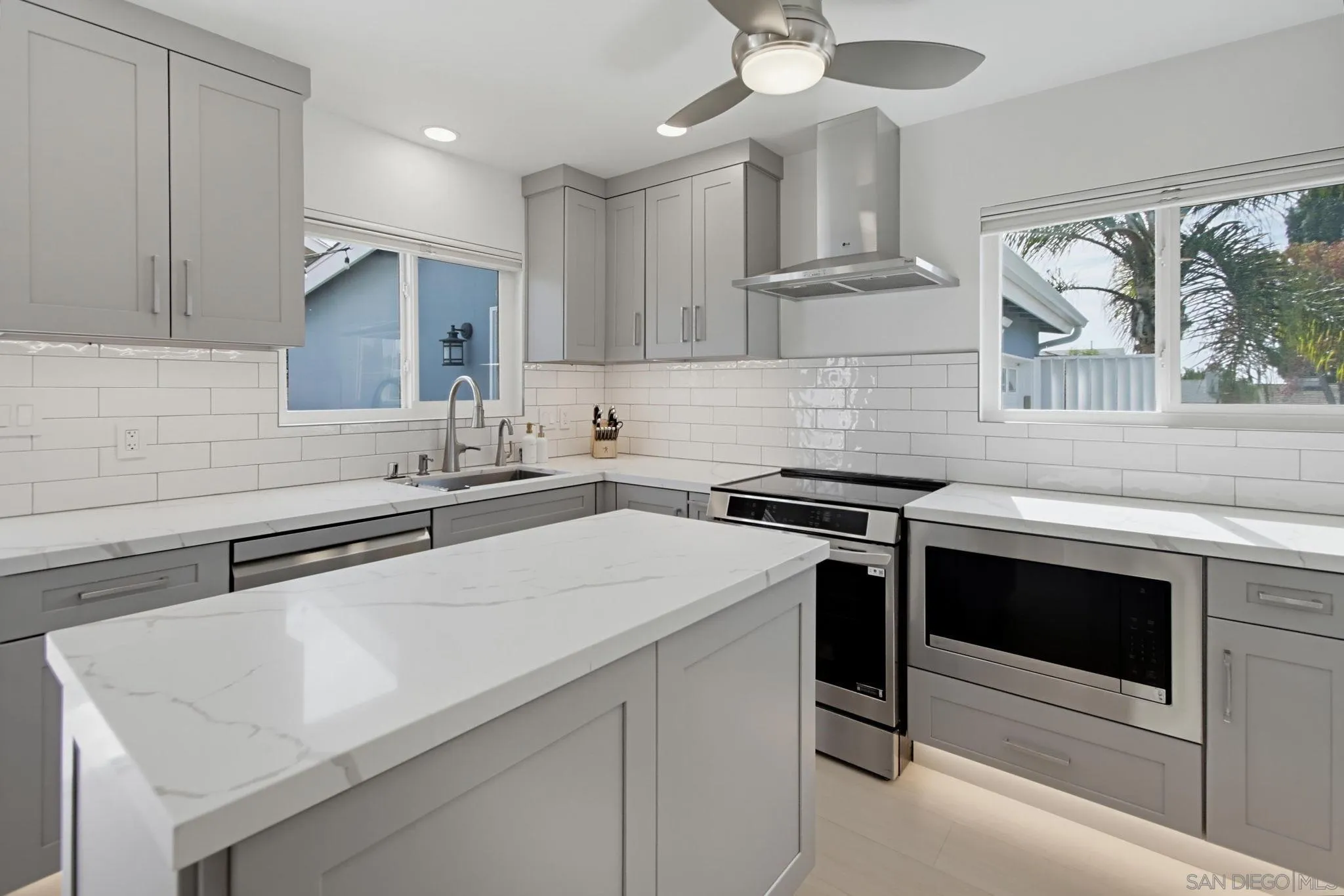 5157 Foothill Blvd, San Diego, CA 92109 5157 Foothill Blvd, San Diego, CA 92109