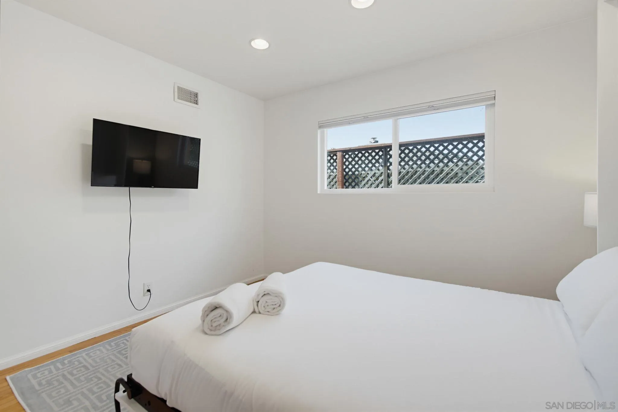 5157 Foothill Blvd, San Diego, CA 92109 5157 Foothill Blvd, San Diego, CA 92109
