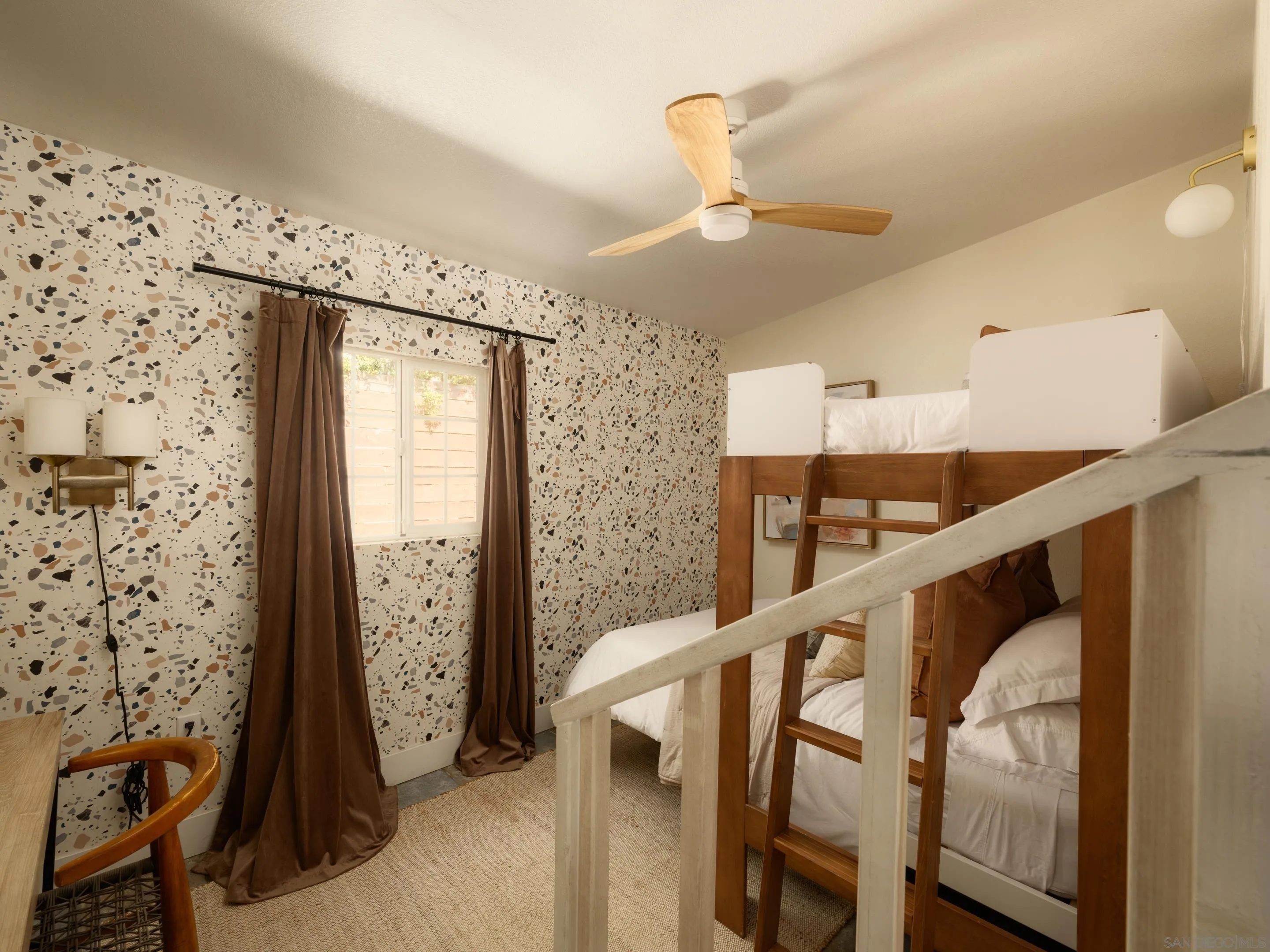 https://cdn.realtyfeed.com/cdn/127/260025649/14bbd3cab83a087a2fedb971a67c8727.webp