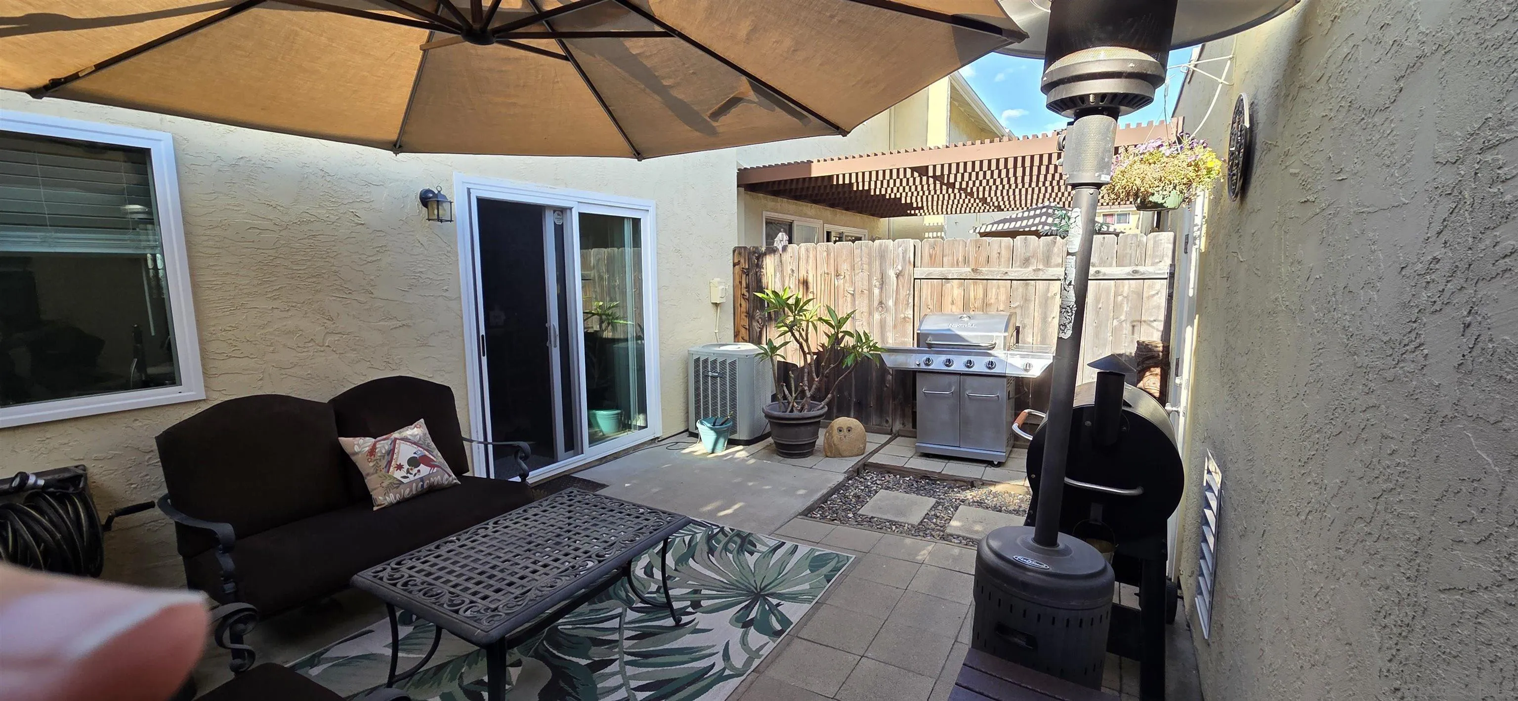 https://cdn.realtyfeed.com/cdn/127/260025650/43edfe00ef60ae45fc24a038bb690221.webp