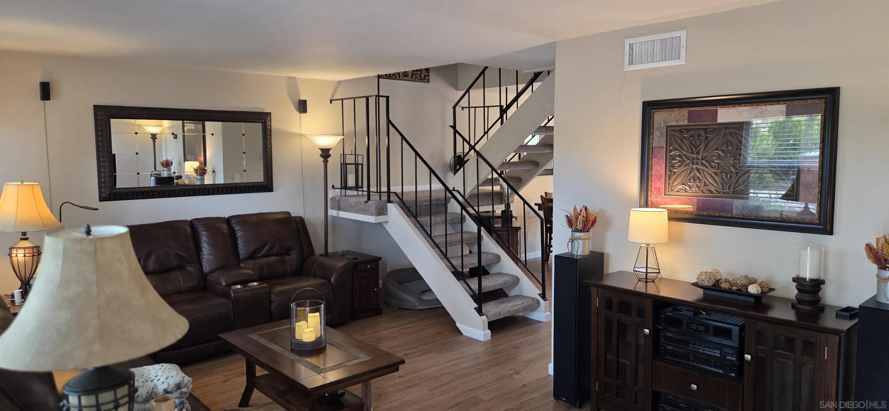 https://cdn.realtyfeed.com/cdn/127/260025650/edcaf46bccc81768b053c92d626c4bbe.webp