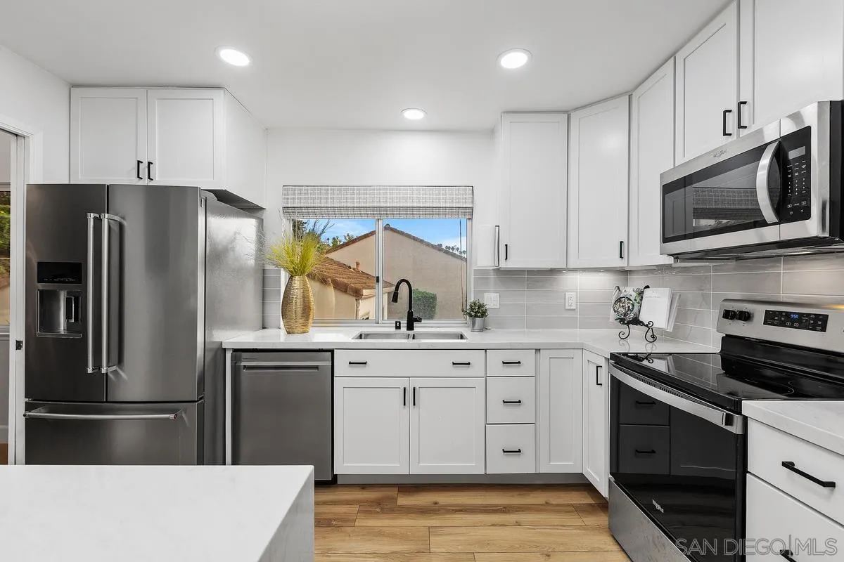 17453 Plaza Cerado, #108, San Diego, CA 92128 17453 Plaza Cerado, #108, San Diego, CA 92128