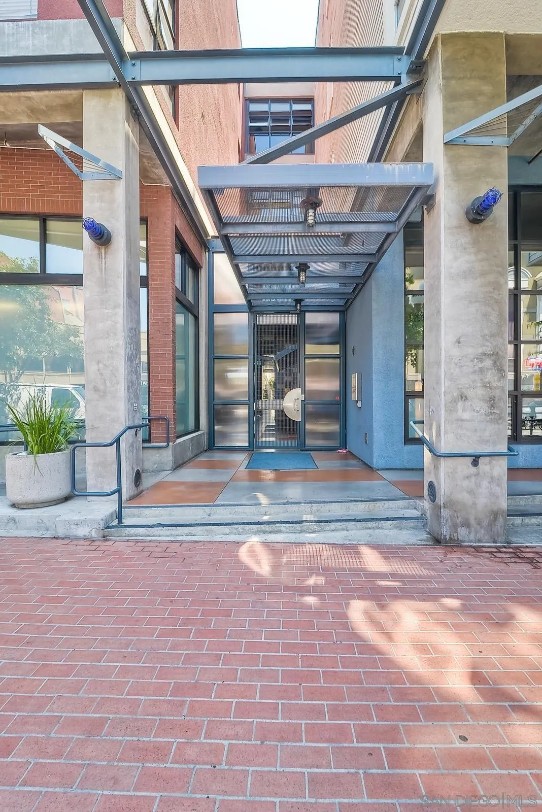 777 6th Ave, #209, San Diego, CA 92101 777 6th Ave, #209, San Diego, CA 92101