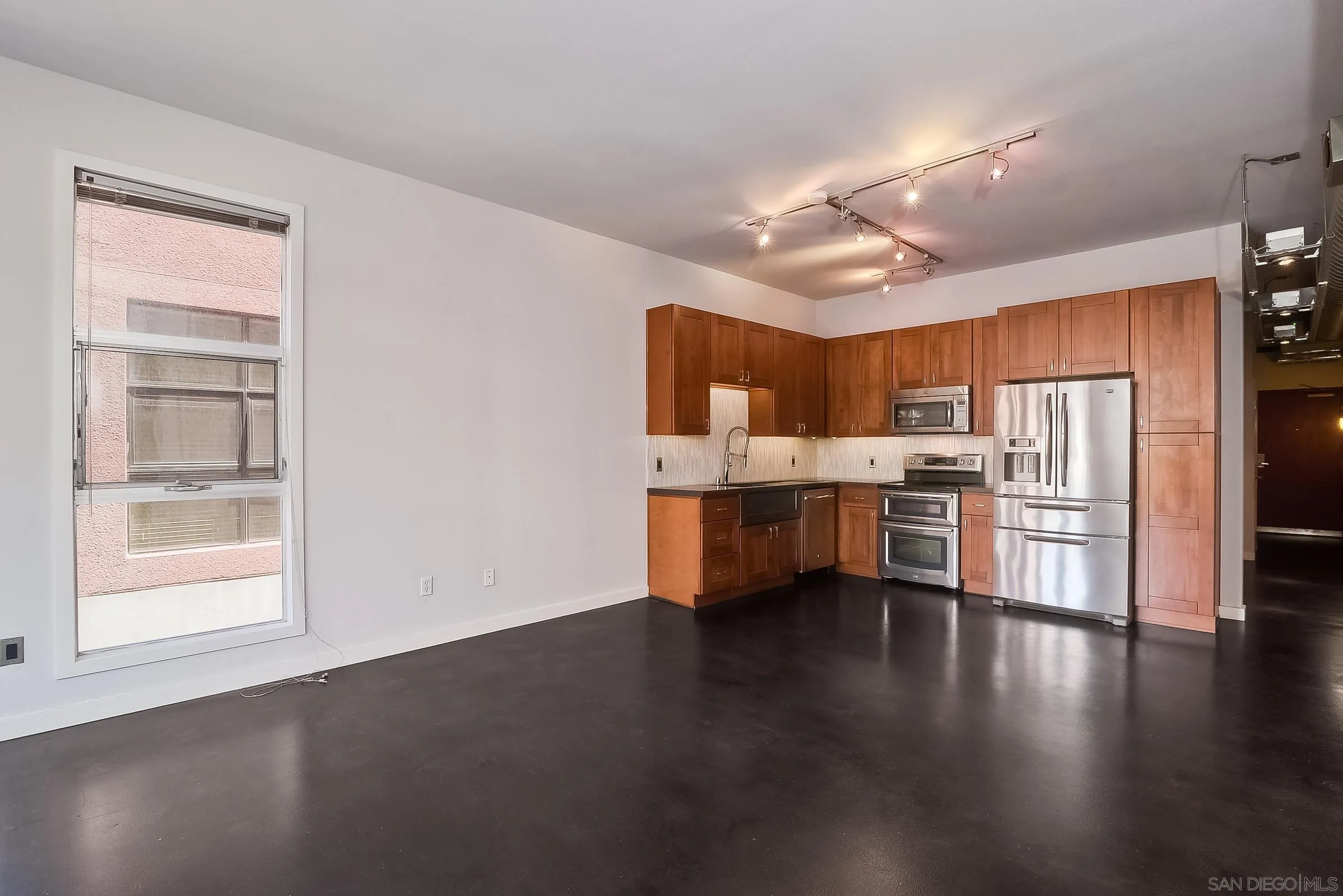 777 6th Ave, #209, San Diego, CA 92101 777 6th Ave, #209, San Diego, CA 92101