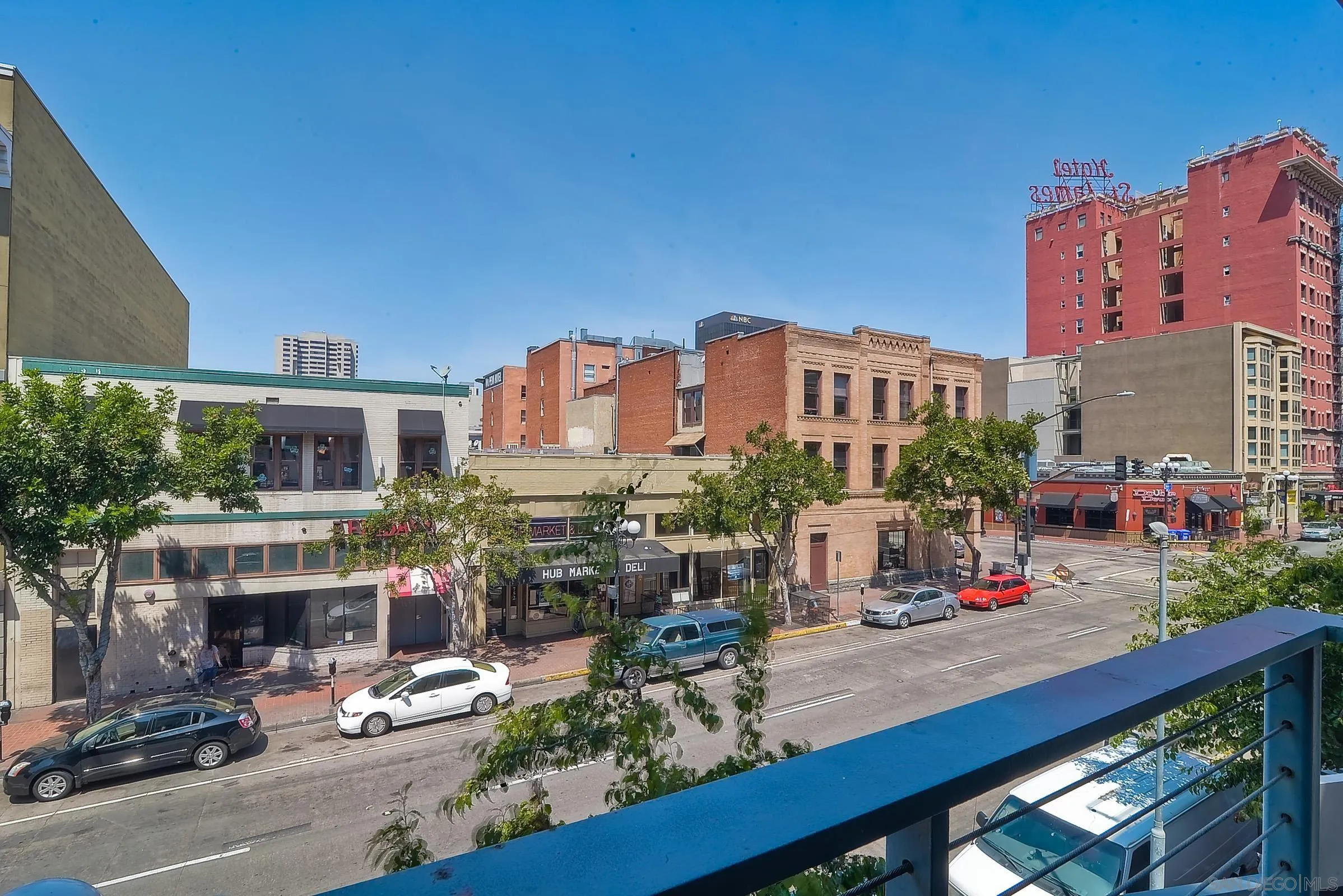 777 6th Ave, #209, San Diego, CA 92101 777 6th Ave, #209, San Diego, CA 92101