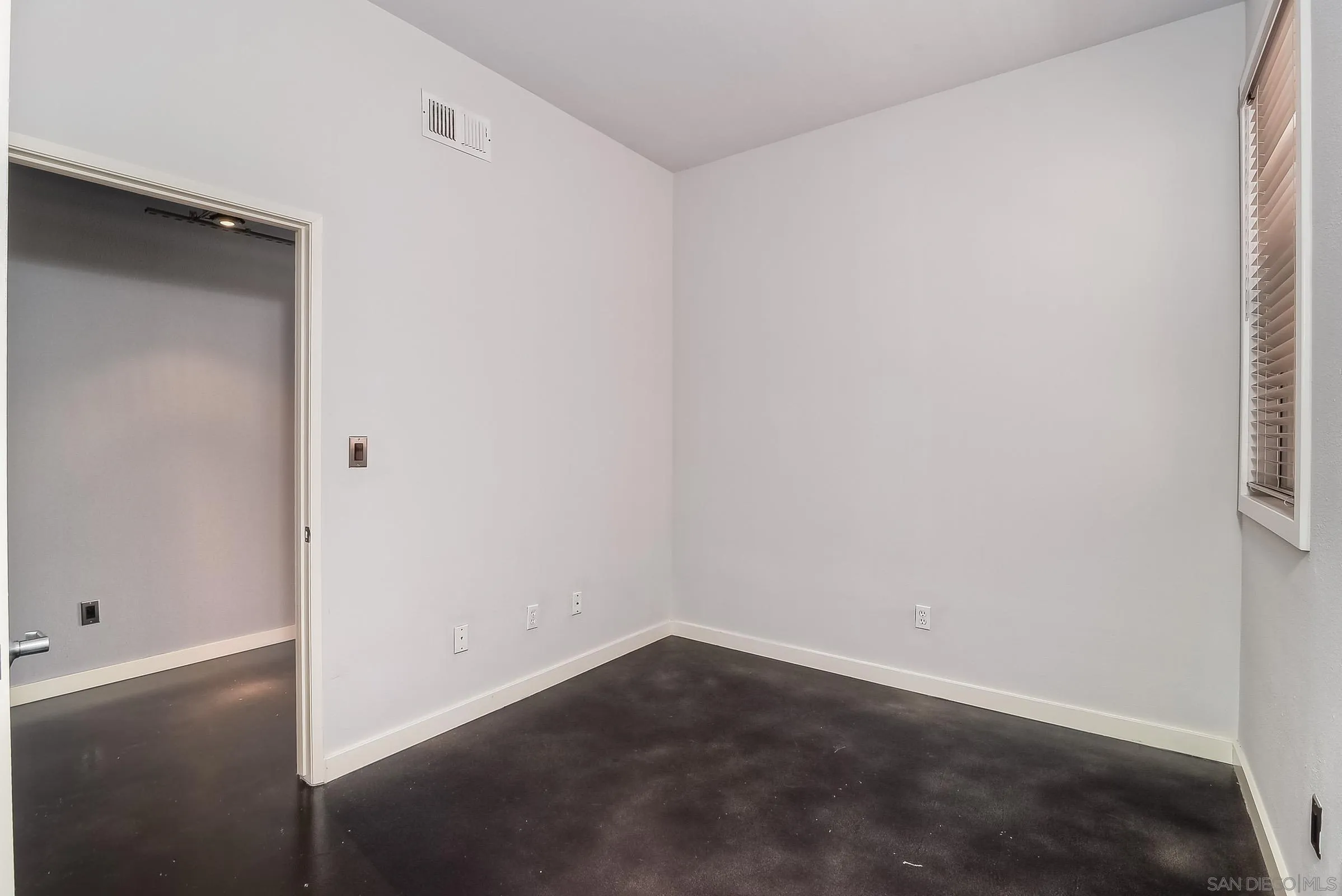 777 6th Ave, #209, San Diego, CA 92101 777 6th Ave, #209, San Diego, CA 92101