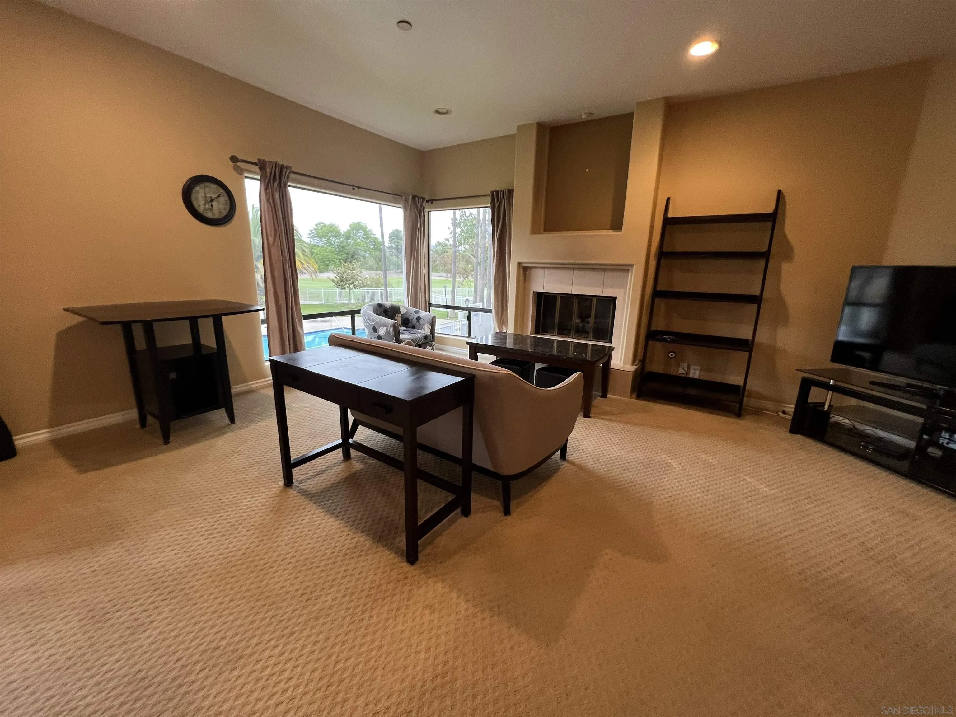 https://cdn.realtyfeed.com/cdn/127/260025658/a2fa5d0516f084b49f7c650d7b225cb0.webp