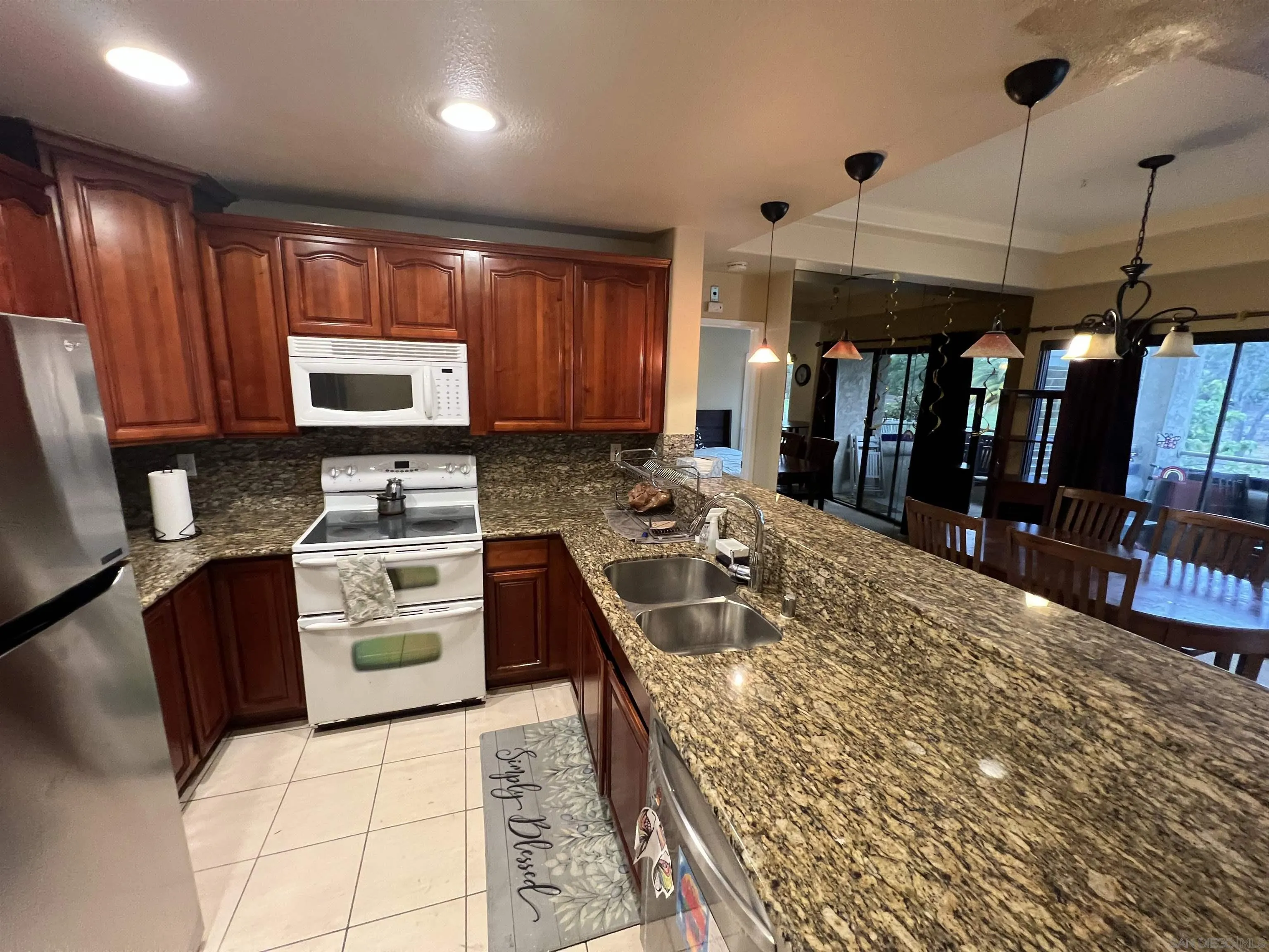 https://cdn.realtyfeed.com/cdn/127/260025658/fdc38b8567faa09015719f1e3f2c299f.webp