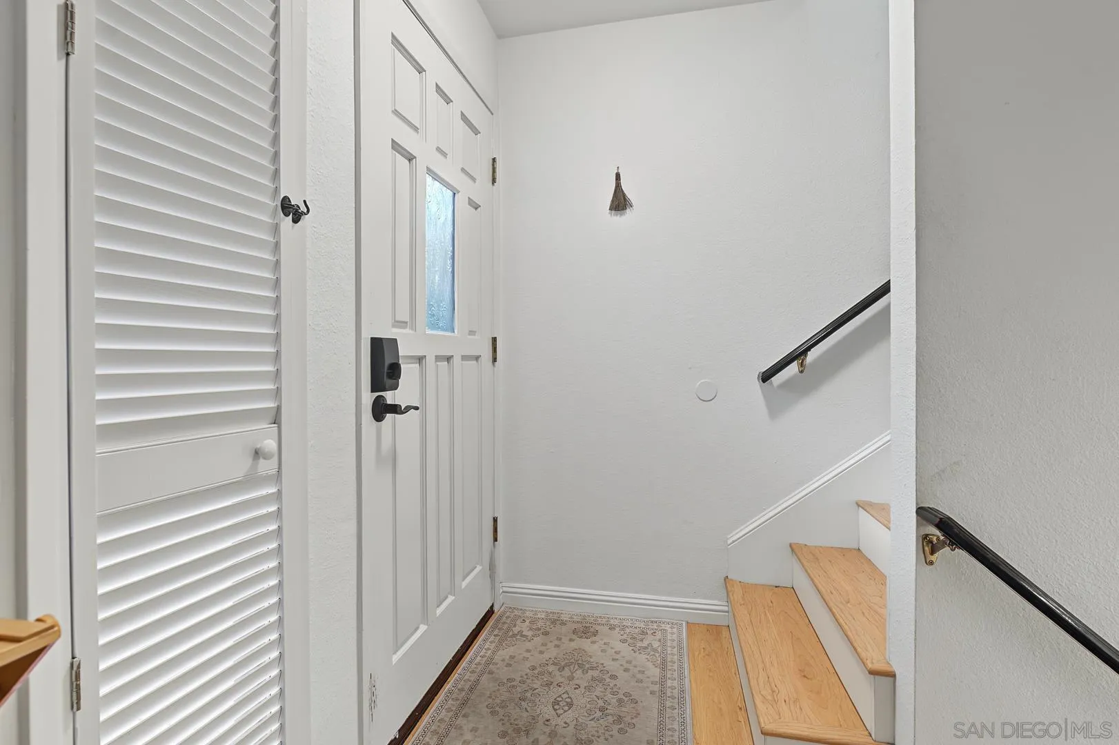 7077 Camino Pacheco, San Diego, CA 92111 7077 Camino Pacheco, San Diego, CA 92111