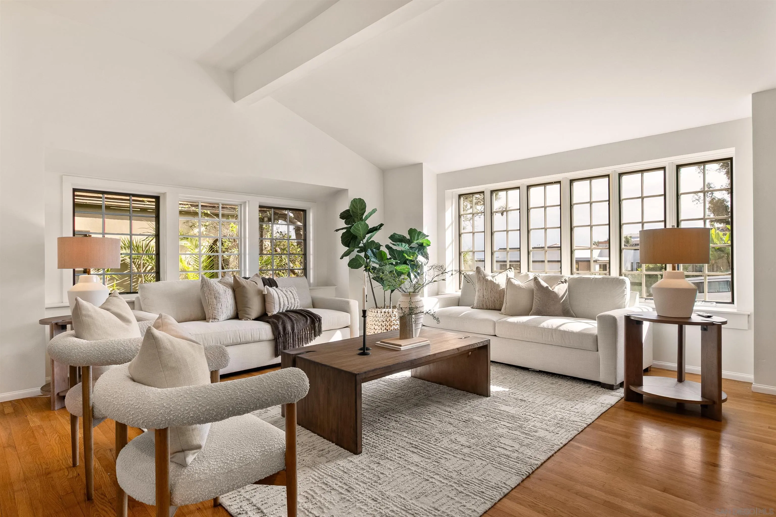 https://cdn.realtyfeed.com/cdn/127/260025665/44c9badad99585c9254efa829fa6b1f4.webp