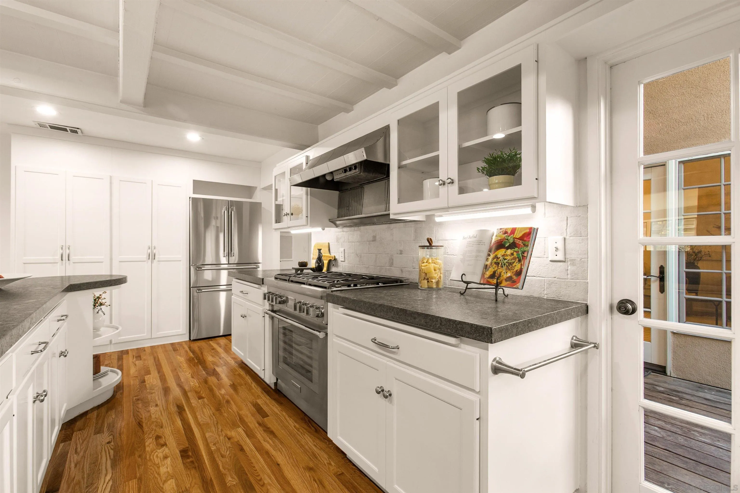 https://cdn.realtyfeed.com/cdn/127/260025665/459ad4589f511c9f05d6a071e452e1b2.webp