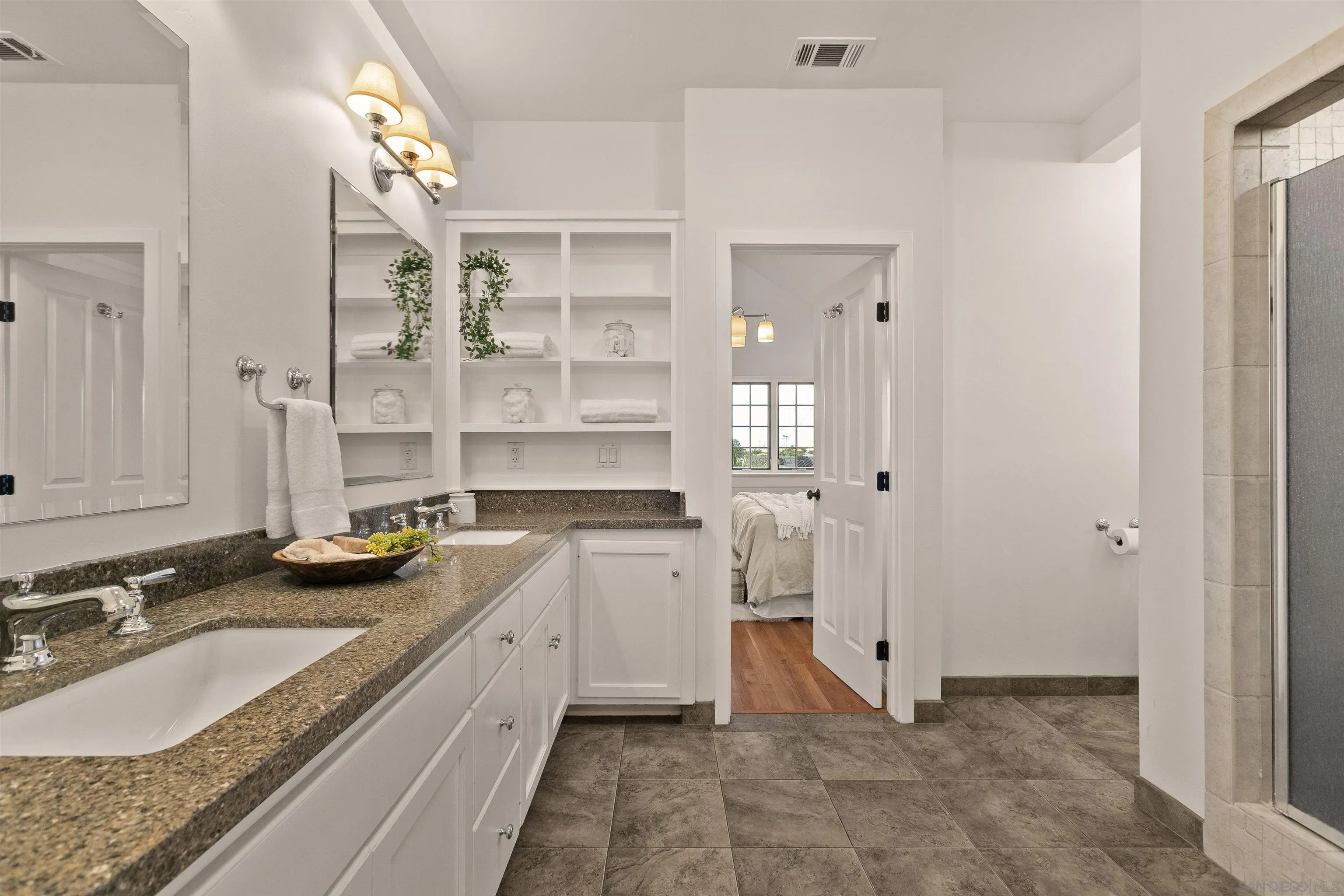 https://cdn.realtyfeed.com/cdn/127/260025665/730dfbc161c3d0cbaf9ba287999d6026.webp