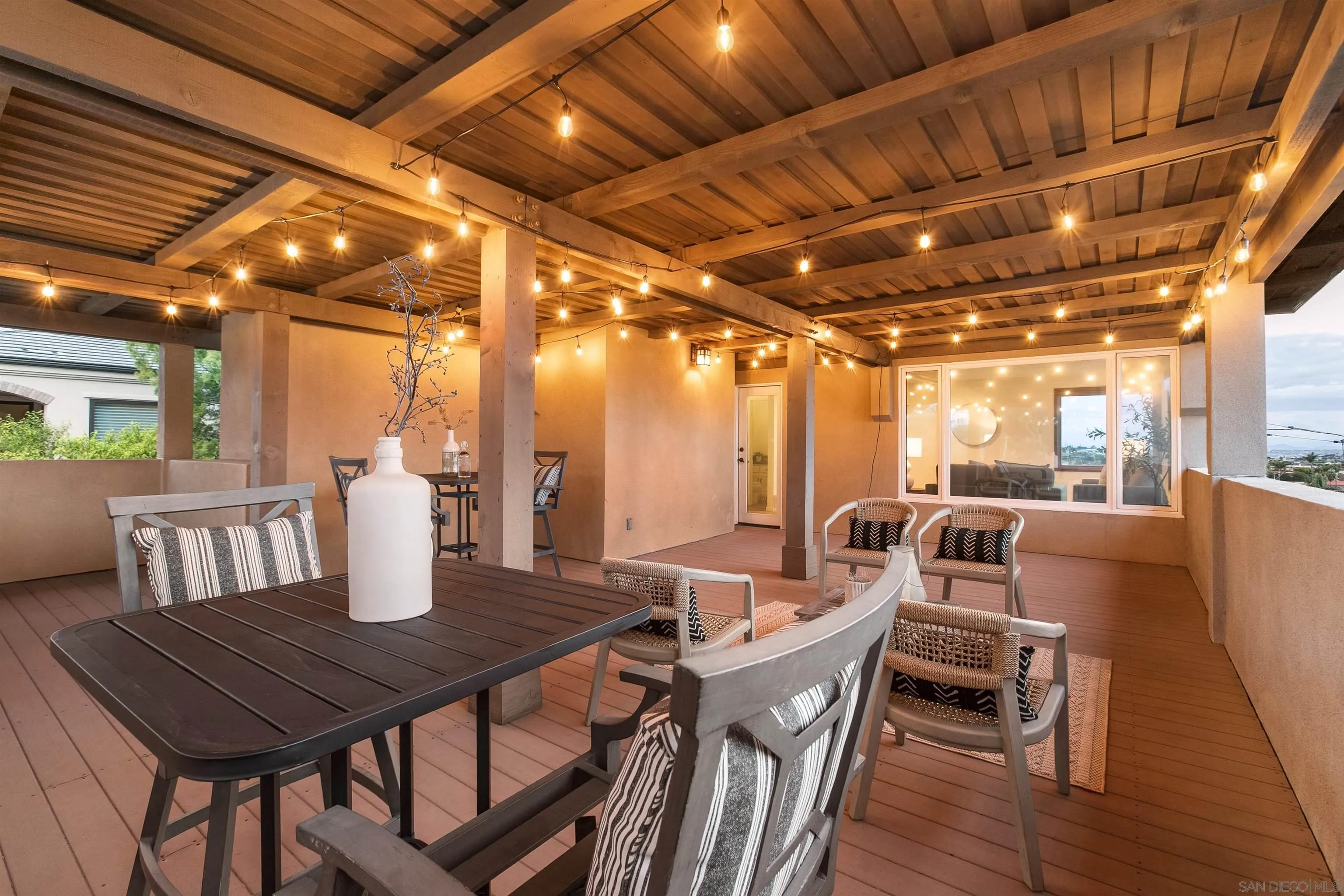 https://cdn.realtyfeed.com/cdn/127/260025665/b3a0c6d3ab1f2321eb4de48135f46d14.webp