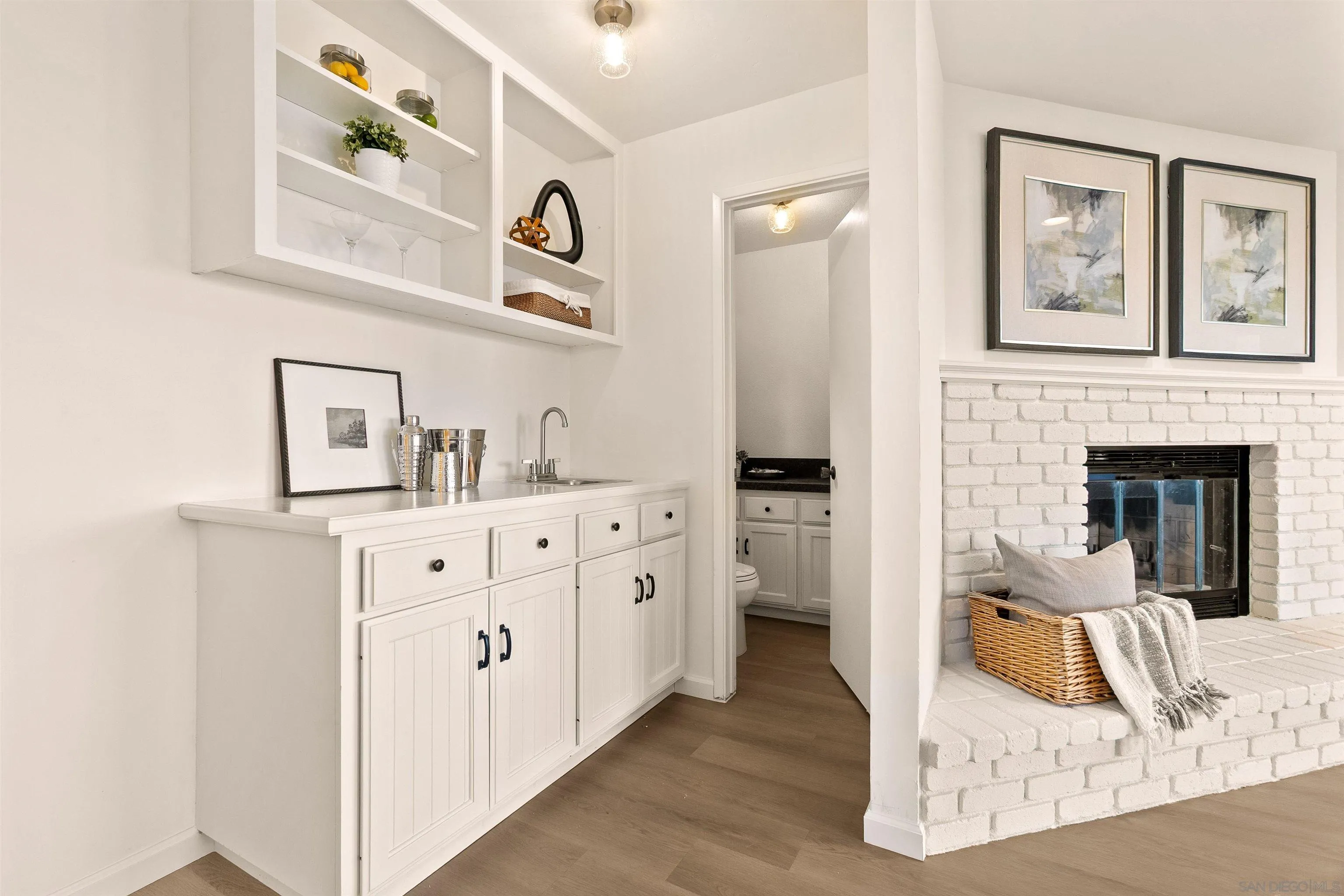 https://cdn.realtyfeed.com/cdn/127/260025665/b884226ca5eb9da6eff9fa2d0ea0ae61.webp