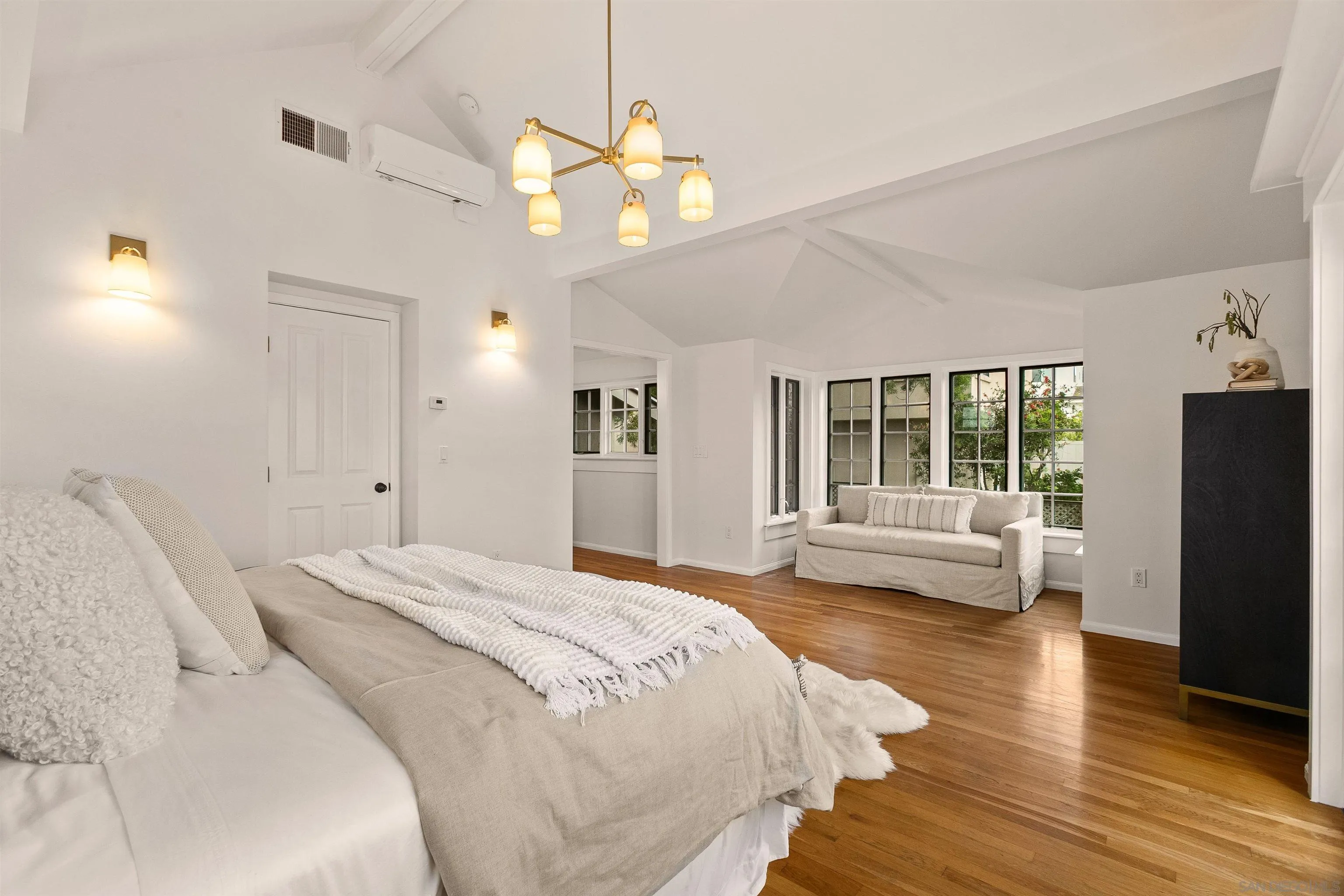 https://cdn.realtyfeed.com/cdn/127/260025665/d38e41a27a9f360cd545f36d46c807d0.webp