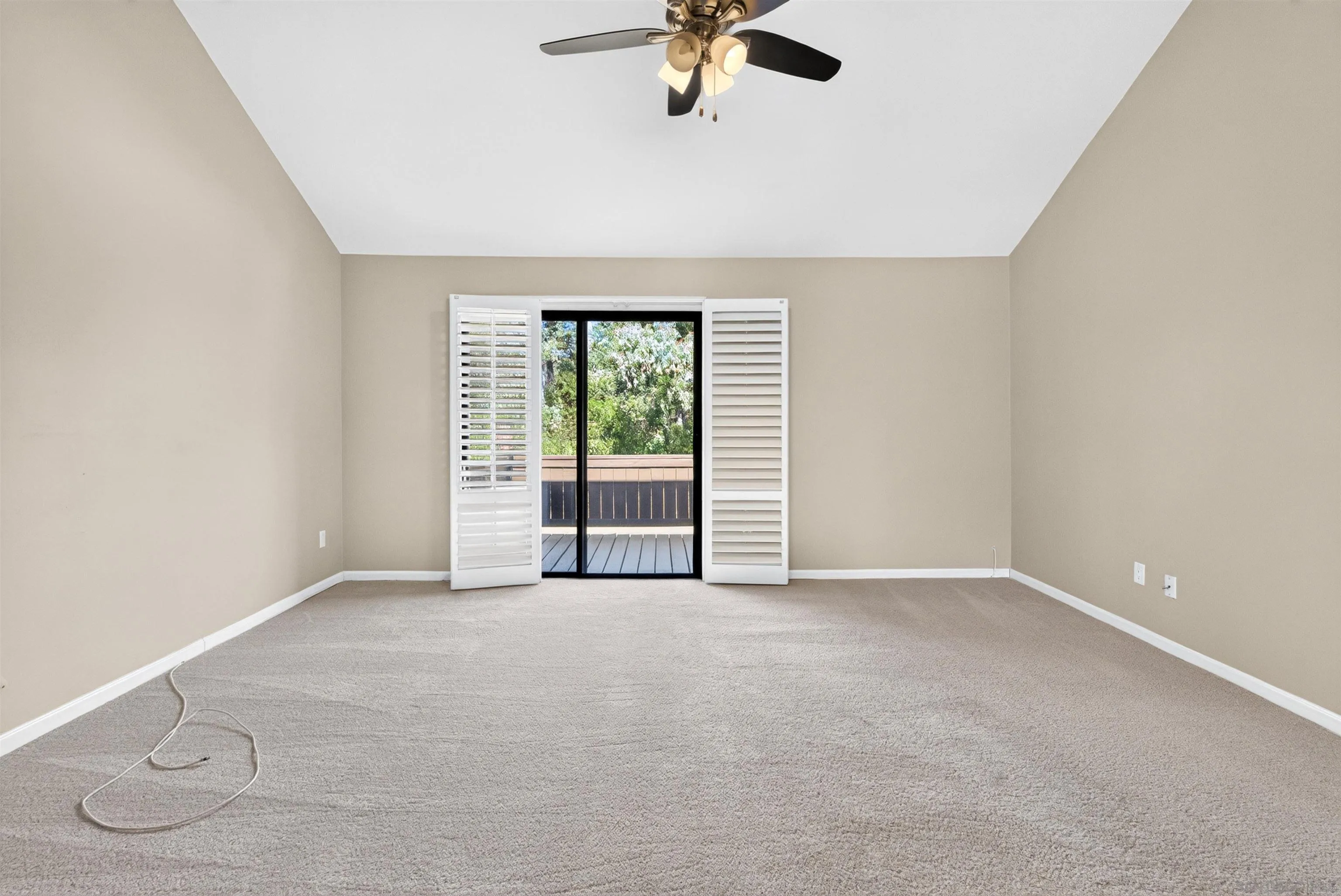 https://cdn.realtyfeed.com/cdn/127/260025670/2f682340c0490098878fde9aec23b8bd.webp