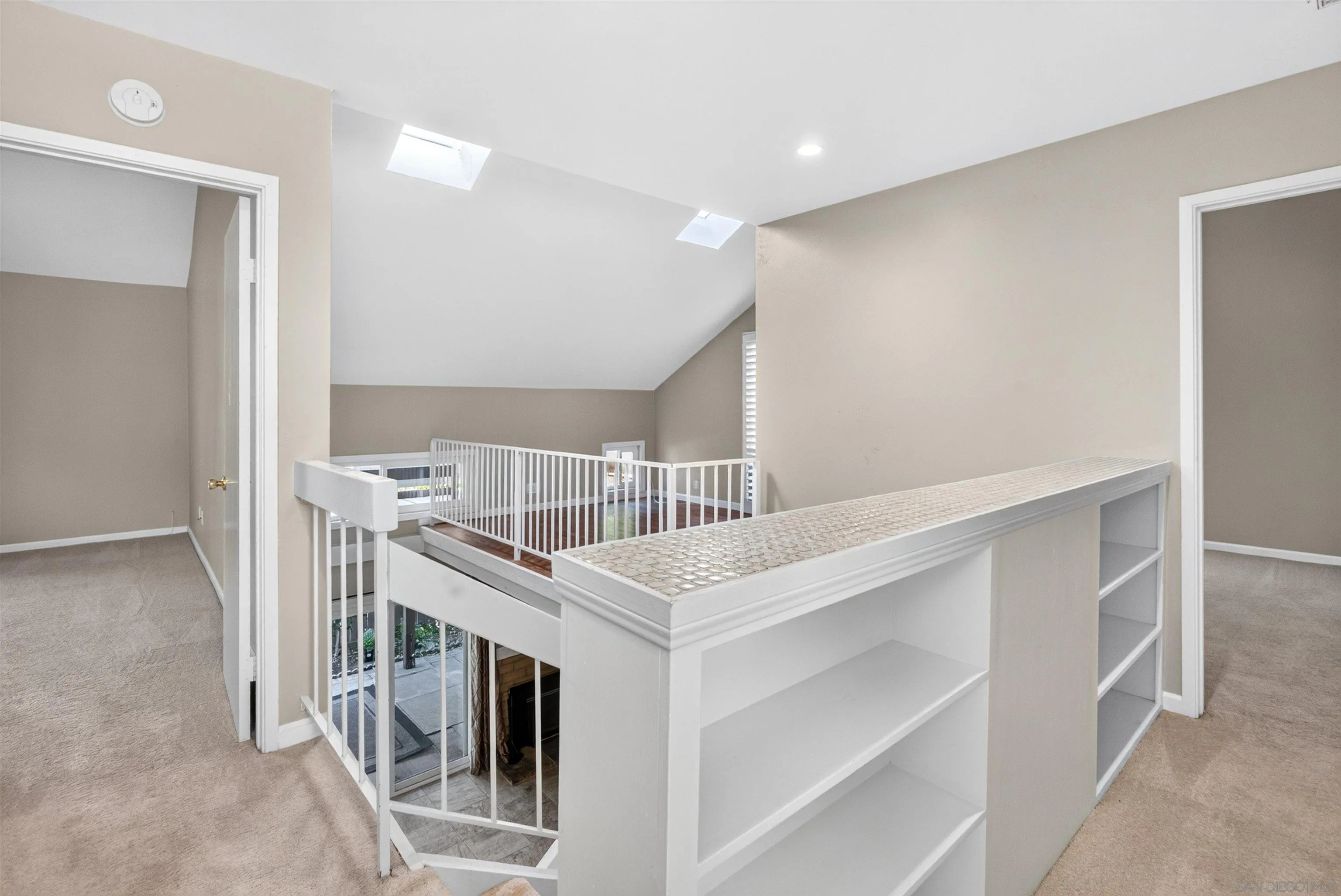 https://cdn.realtyfeed.com/cdn/127/260025670/ddb16587501c4b7dd4eceb05af17fbc8.webp
